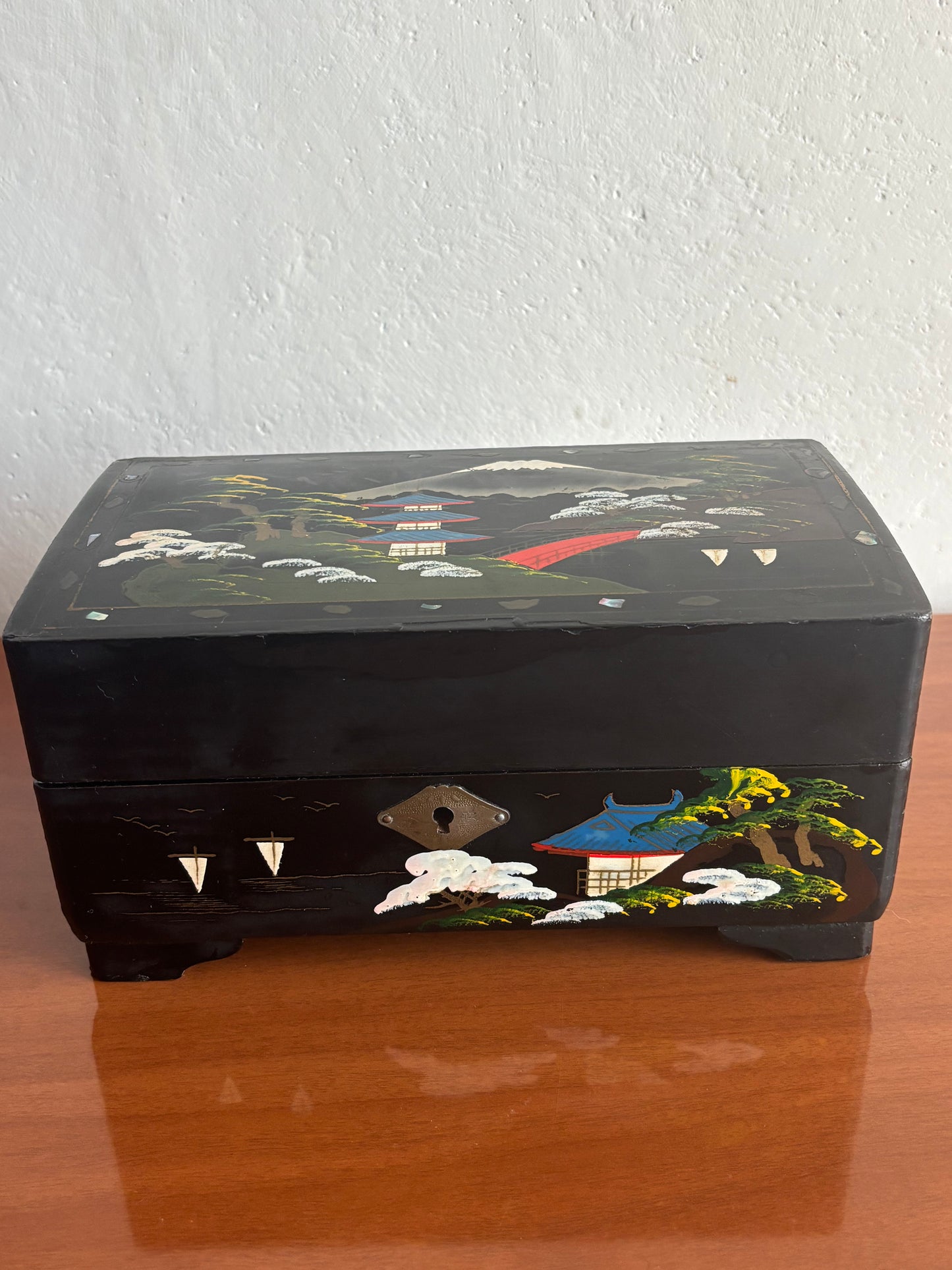 Portagioie Giapponese con Coppia di Ballerini e Carillon
