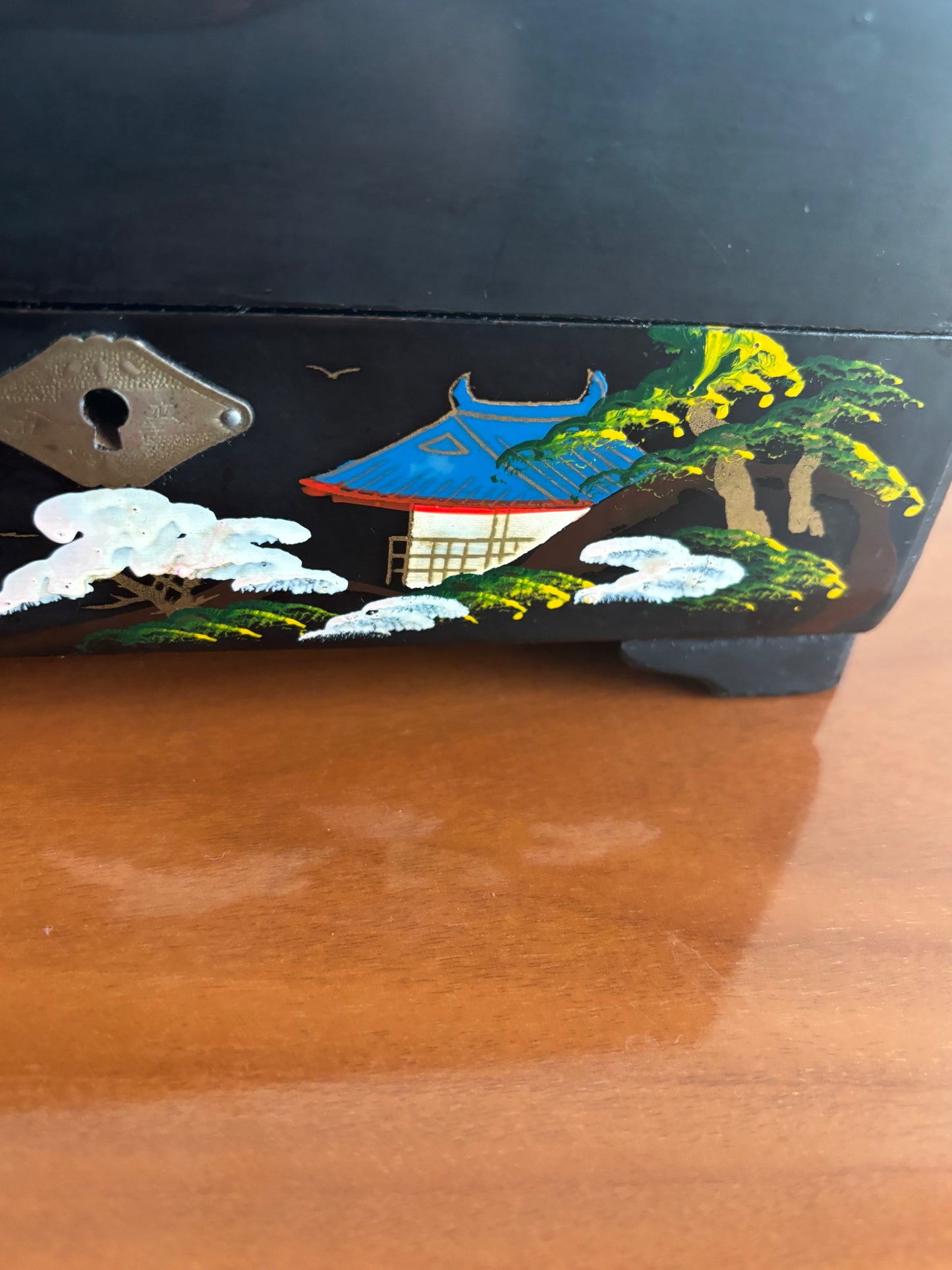 Portagioie Giapponese con Coppia di Ballerini e Carillon