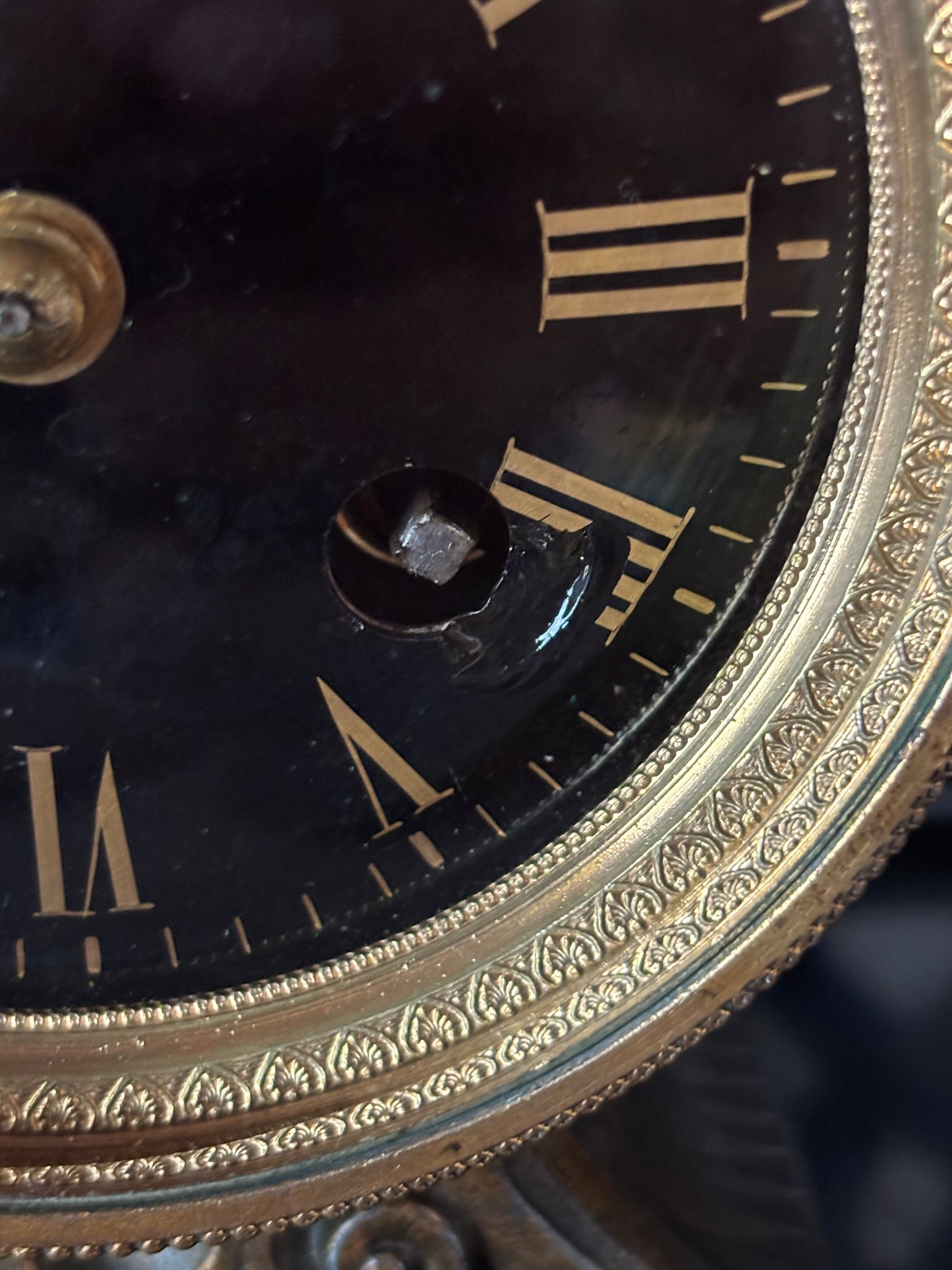 Orologio in marmo nero