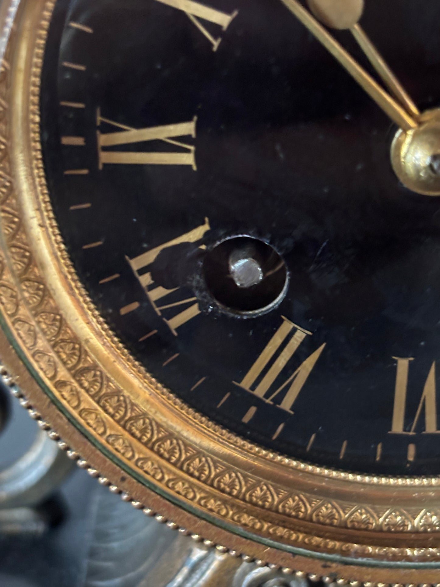 Orologio in marmo nero