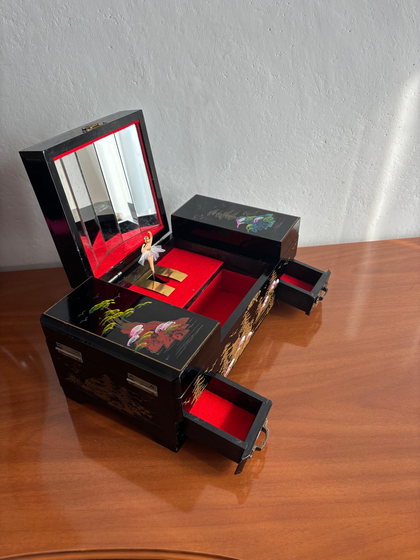 Portagioie Giapponese a Tre Aperture con Carillon