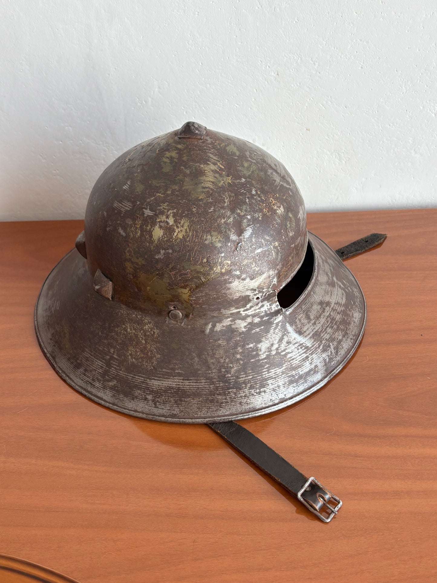 Elmo medievale in metallo – riproduzione vintage