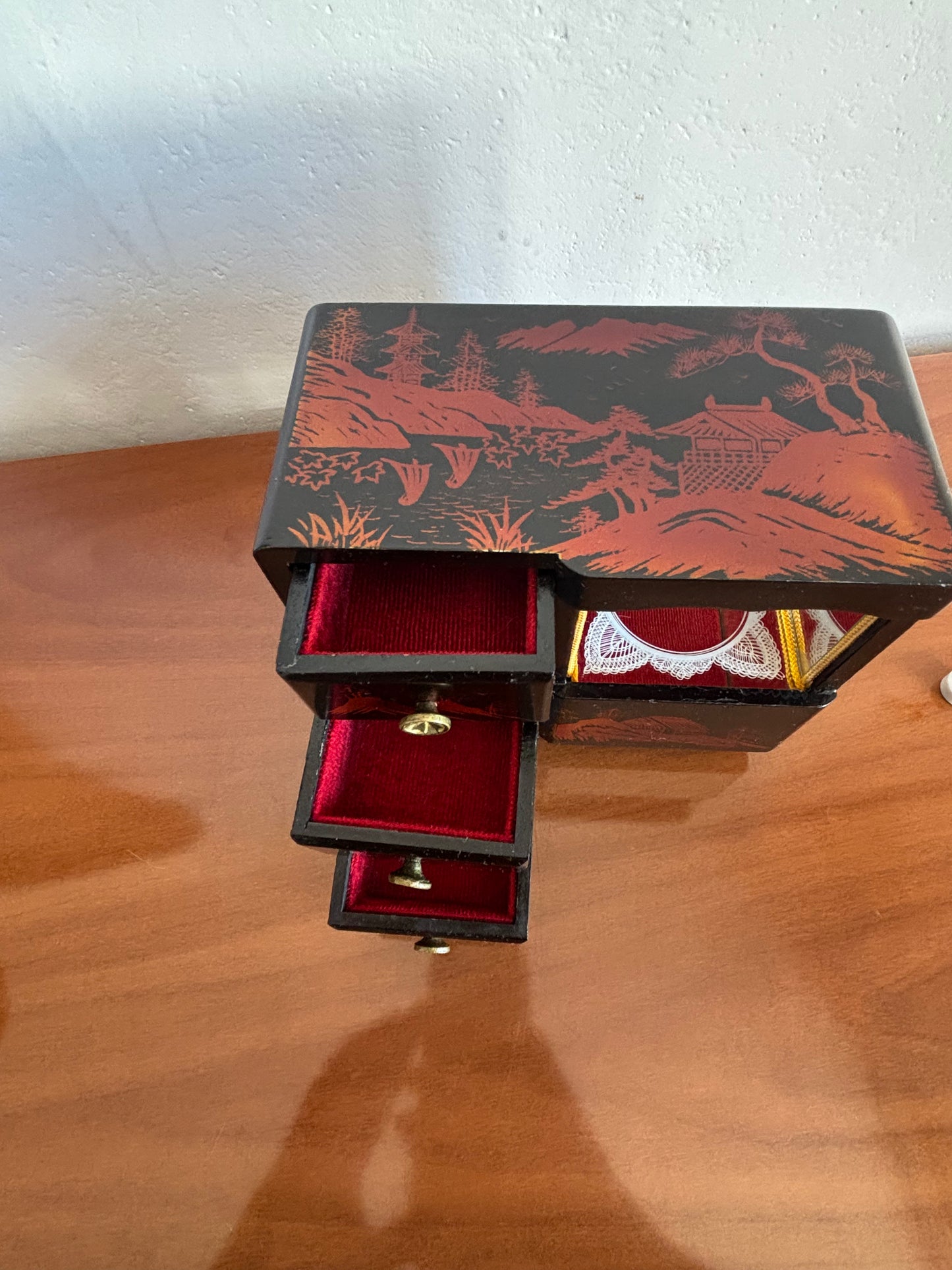 Portagioie giapponese con manici circolari e ballerina magnetica