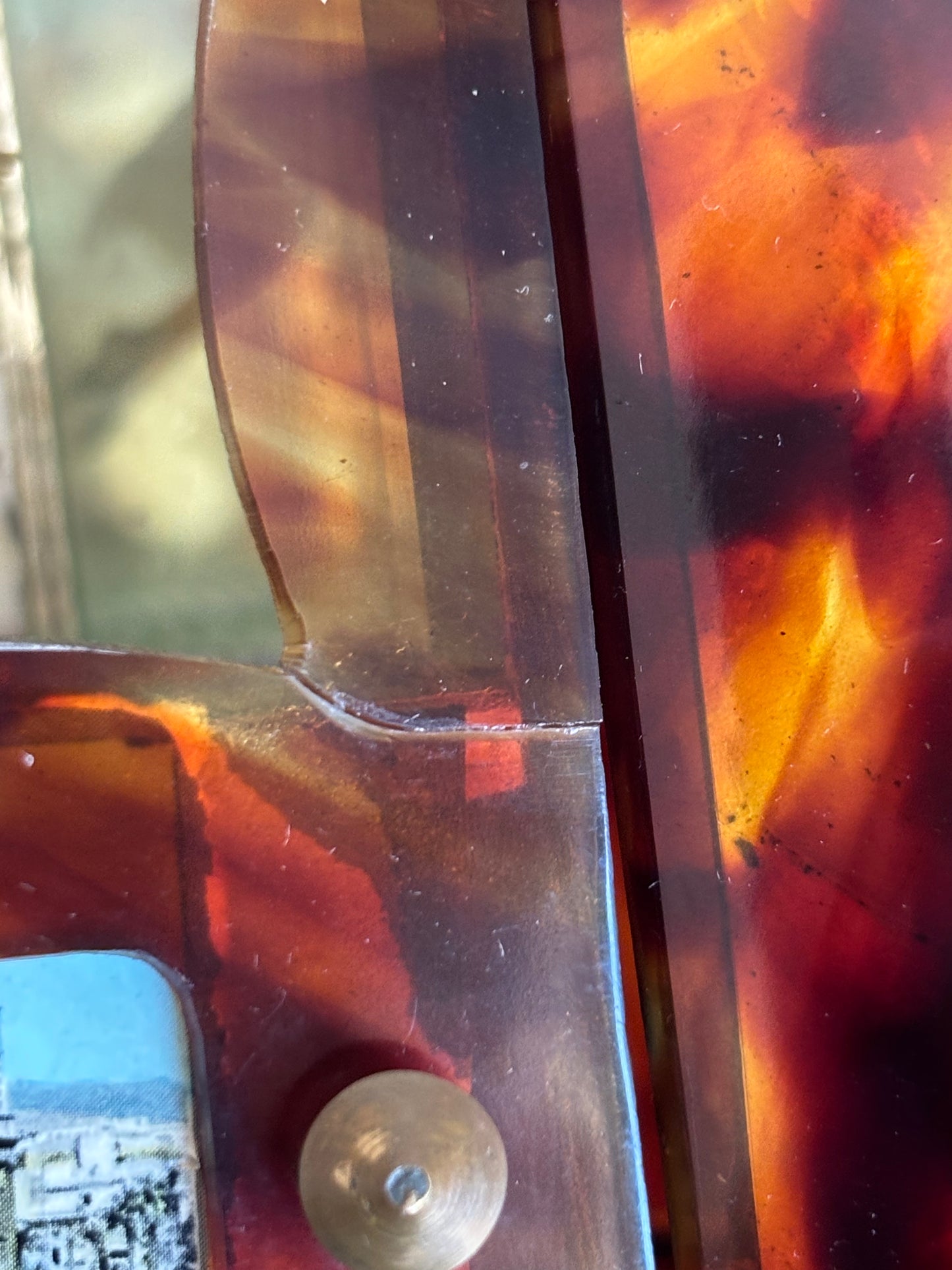 Portagioie vintage a forma di mobile bar con carillon