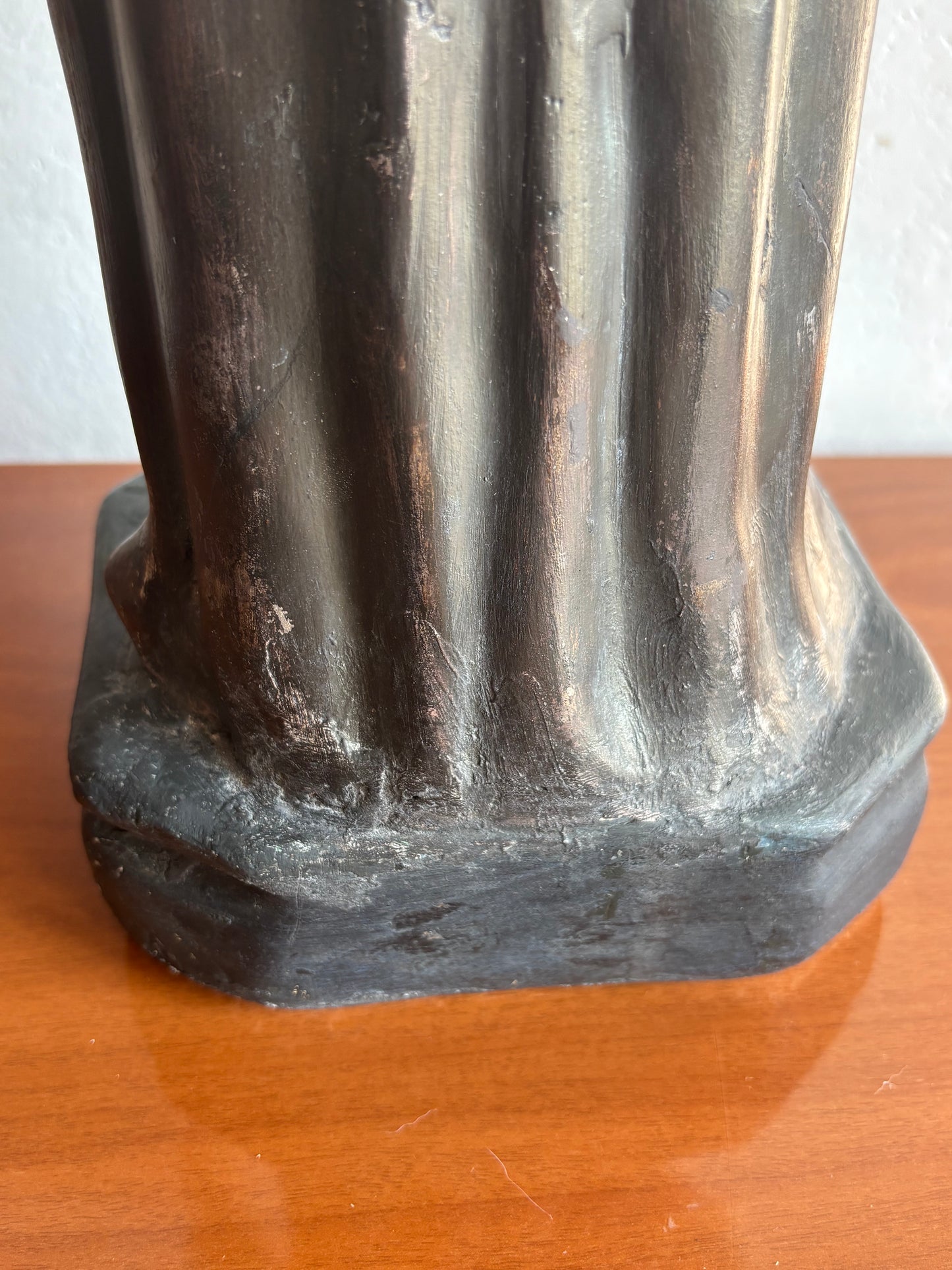 Statua di Sant’Antonio con Gesù Bambino in gesso – Restaurata, con occhi in vetro e aureola rimovibile