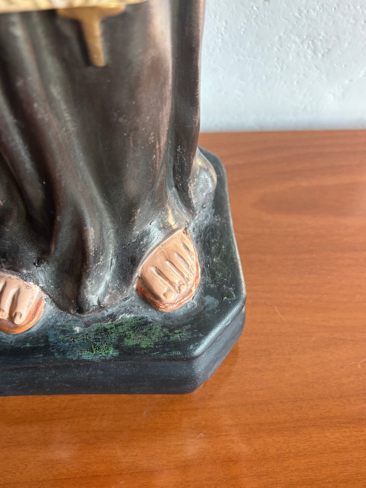 Statua di Sant’Antonio con Gesù Bambino in gesso – Restaurata, con occhi in vetro e aureola rimovibile