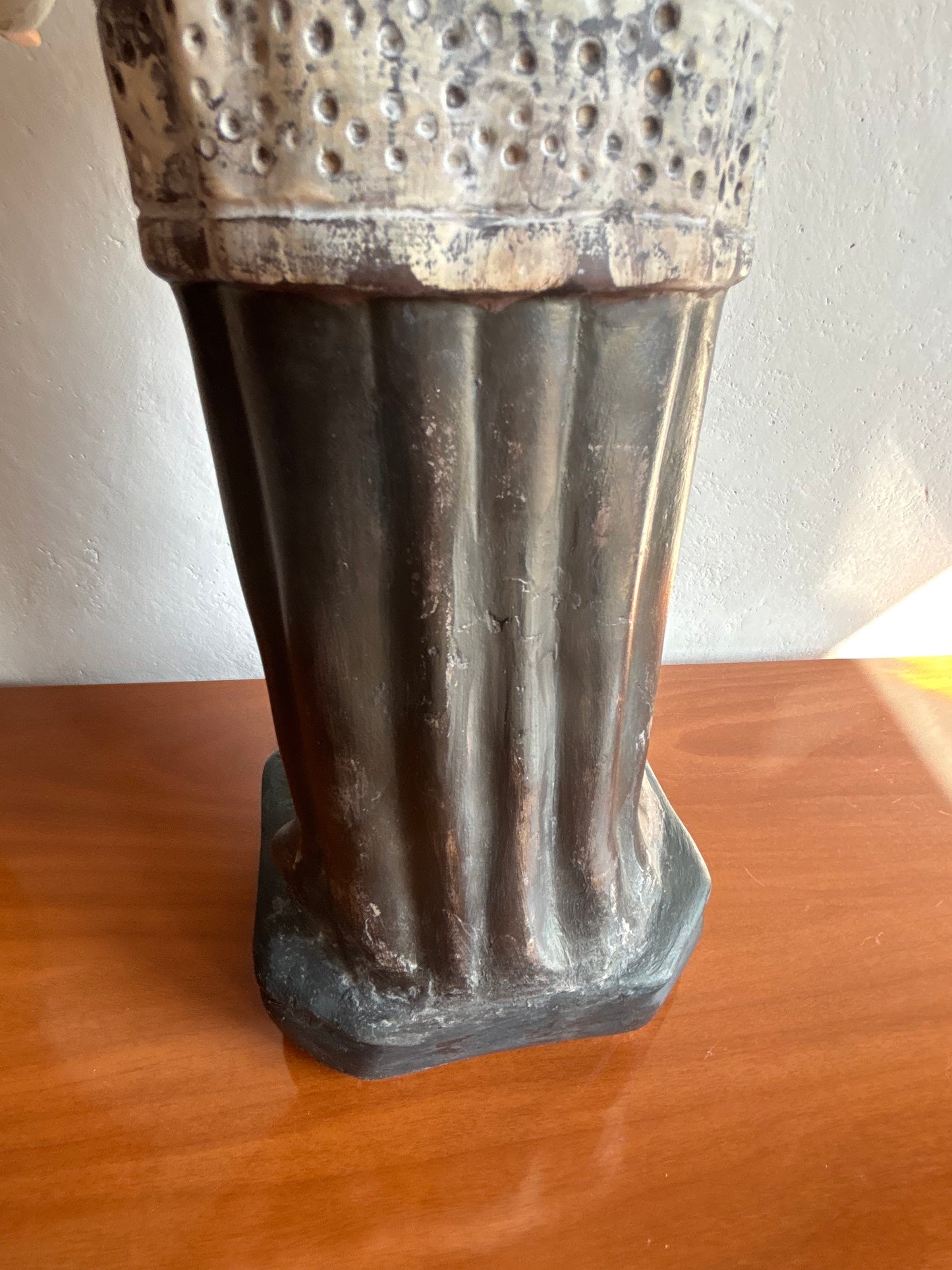 Statua di Sant’Antonio con Gesù Bambino in gesso – Restaurata, con occhi in vetro e aureola rimovibile