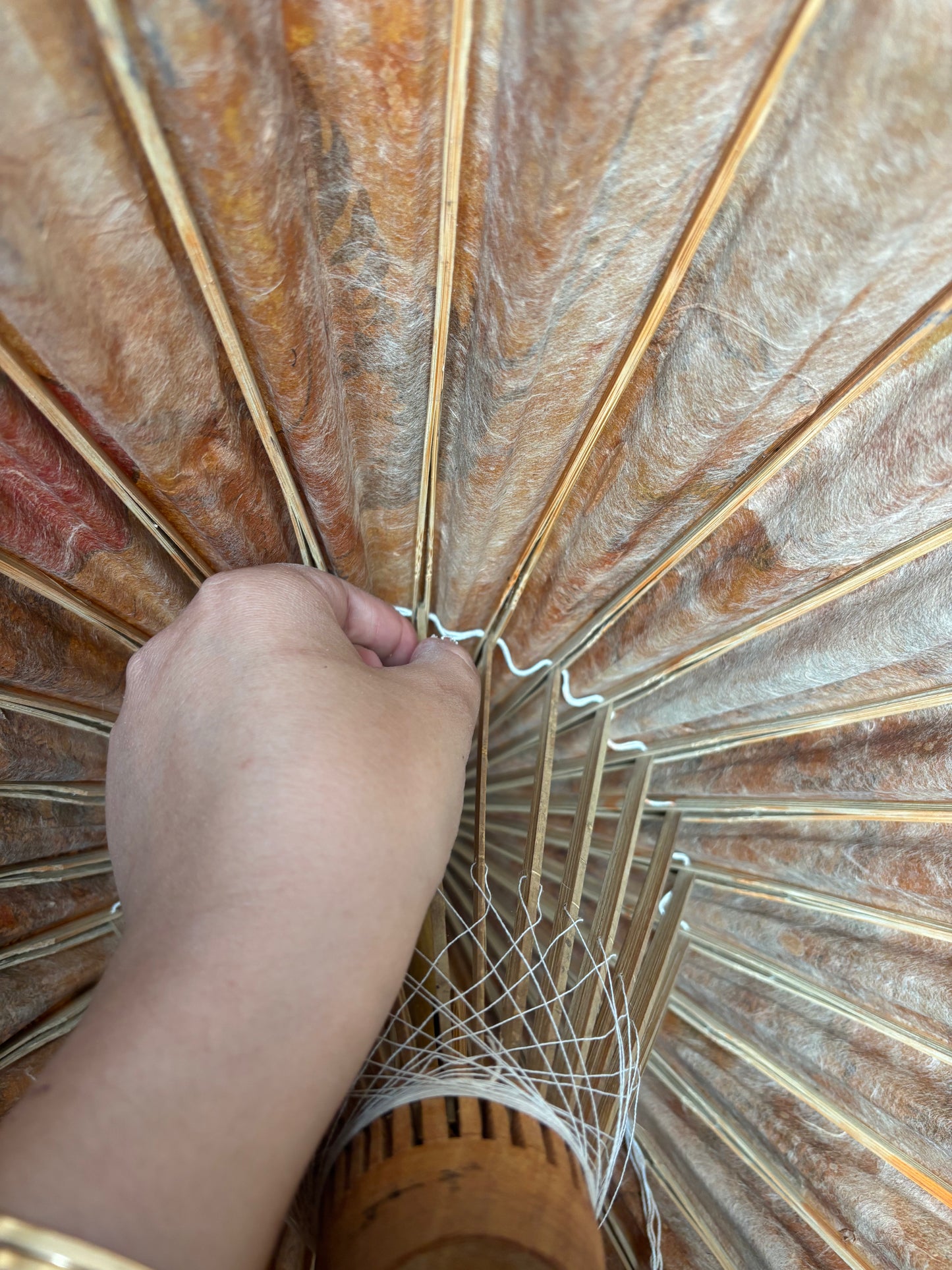 Ombrello parasole in carta dipinta