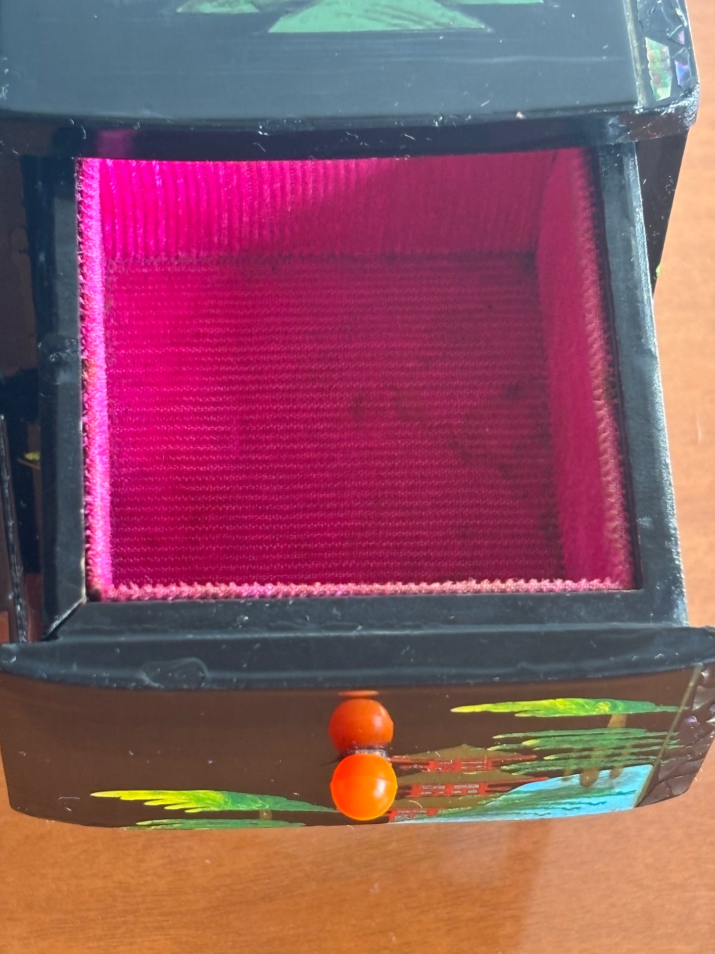 Portagioie giapponese con luci