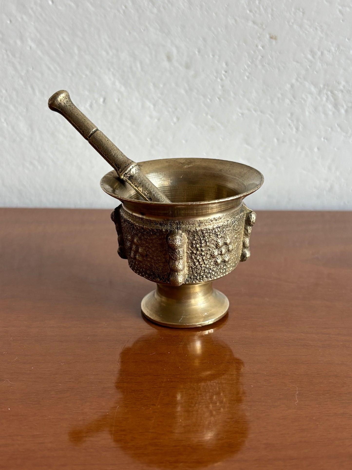 Kleiner vintage‑Apothekenmörser aus Metall
