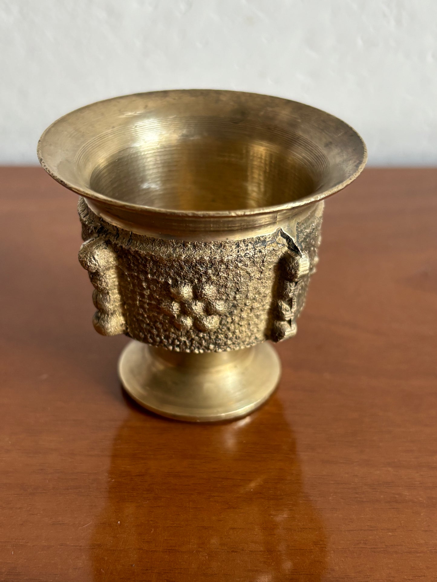 Kleiner vintage‑Apothekenmörser aus Metall