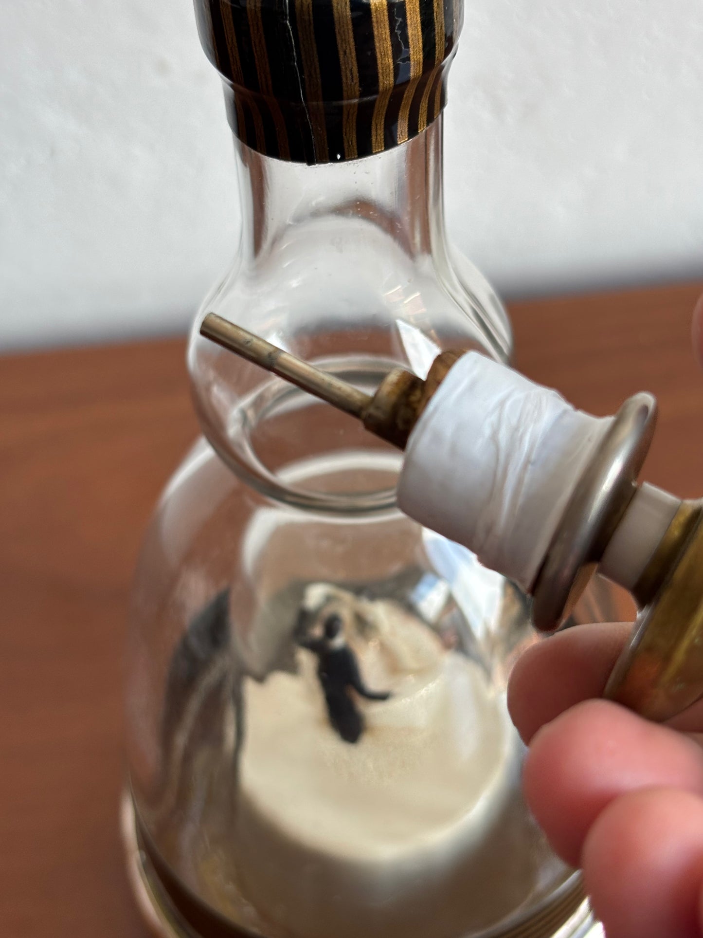 Musikflasche mit Tänzern