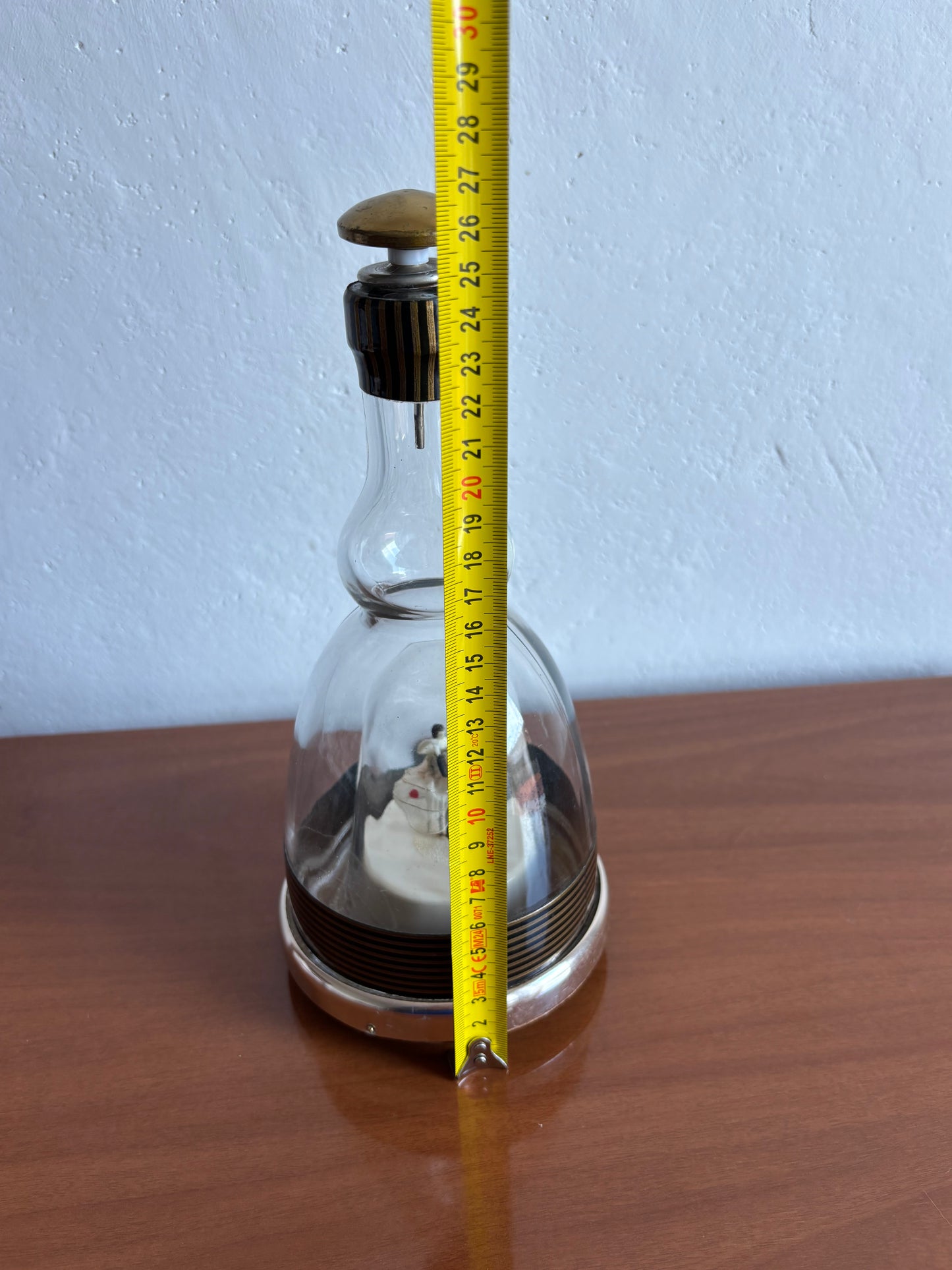 Musikflasche mit Tänzern