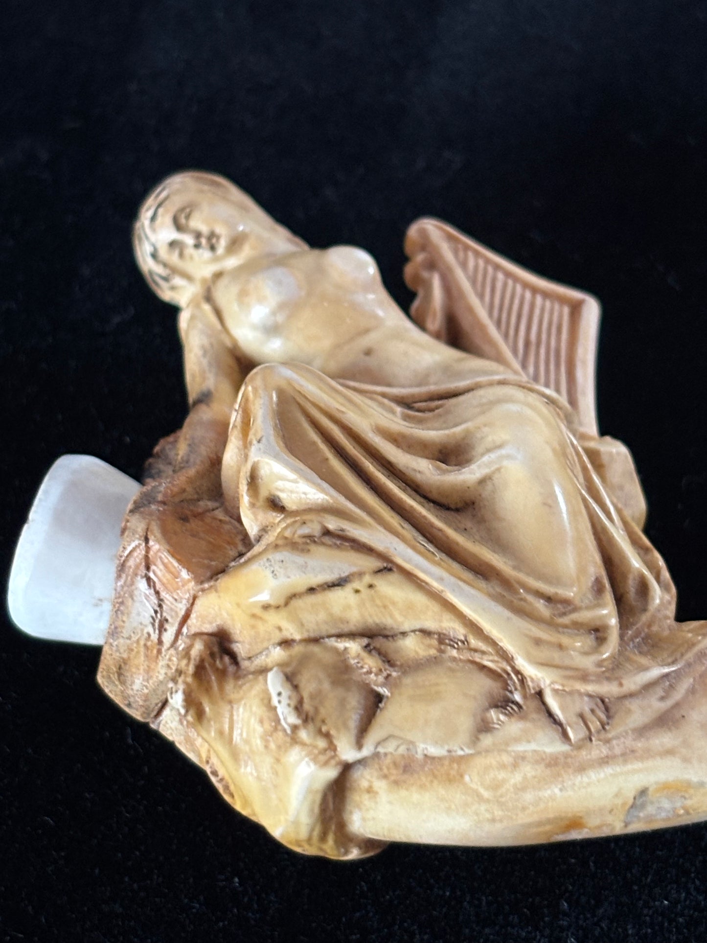 Pipa in Schiuma di Mare – Figura Femminile con Arpa, Parte Superiore Rimovibile