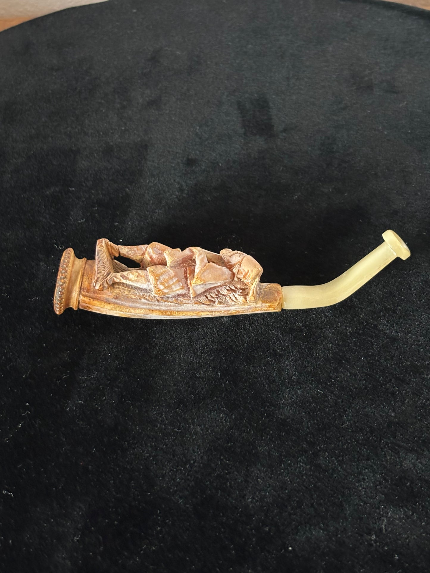 Meerschaum Pipe – Elegance and Craft Tradition