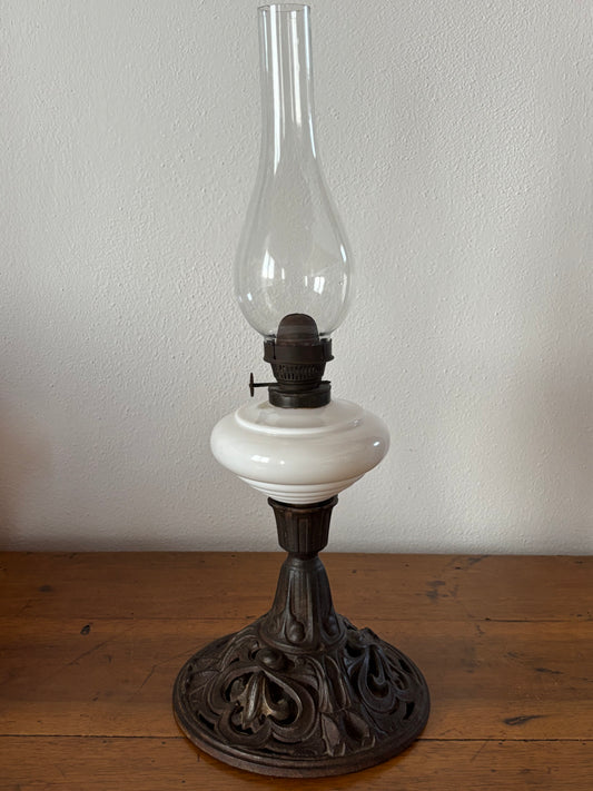 Lampada a Petrolio Antica in Ceramica e Metallo – Anni '20-'40 – Stile Art Déco