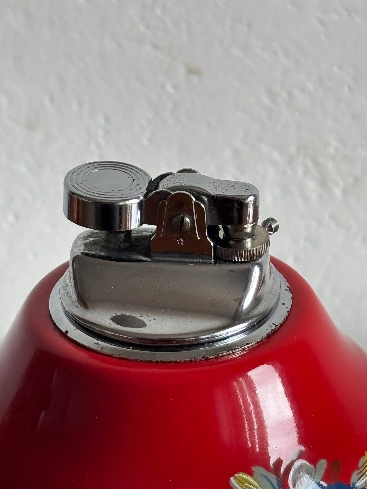 Vintage‑Feuerzeug mit Reuge‑Spieluhr