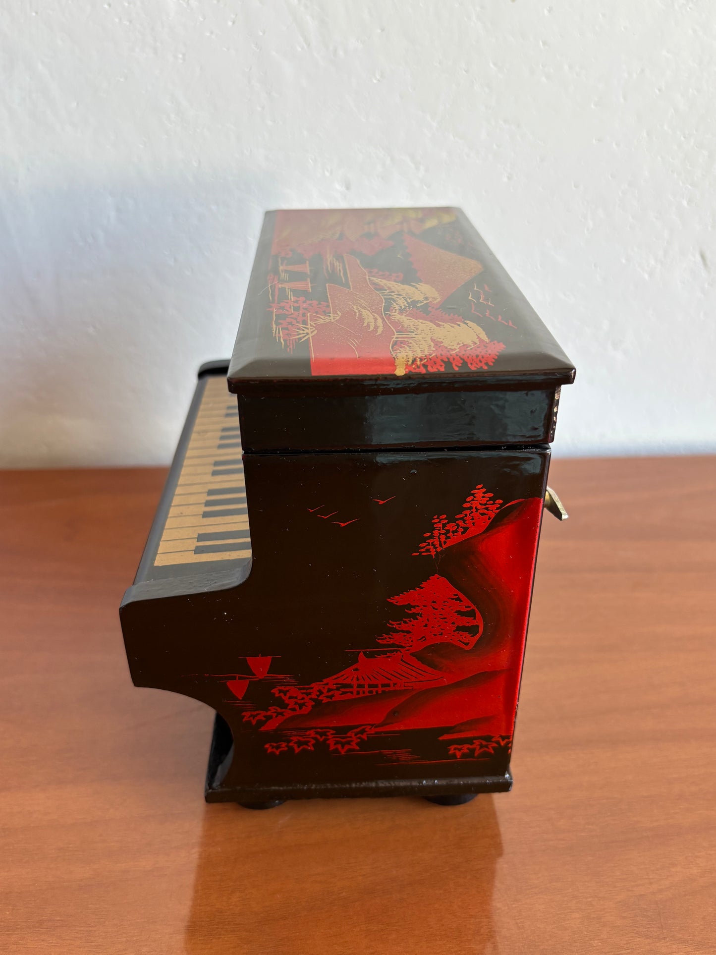 Portagioie giapponese vintage a forma di pianoforte con carillon funzionante