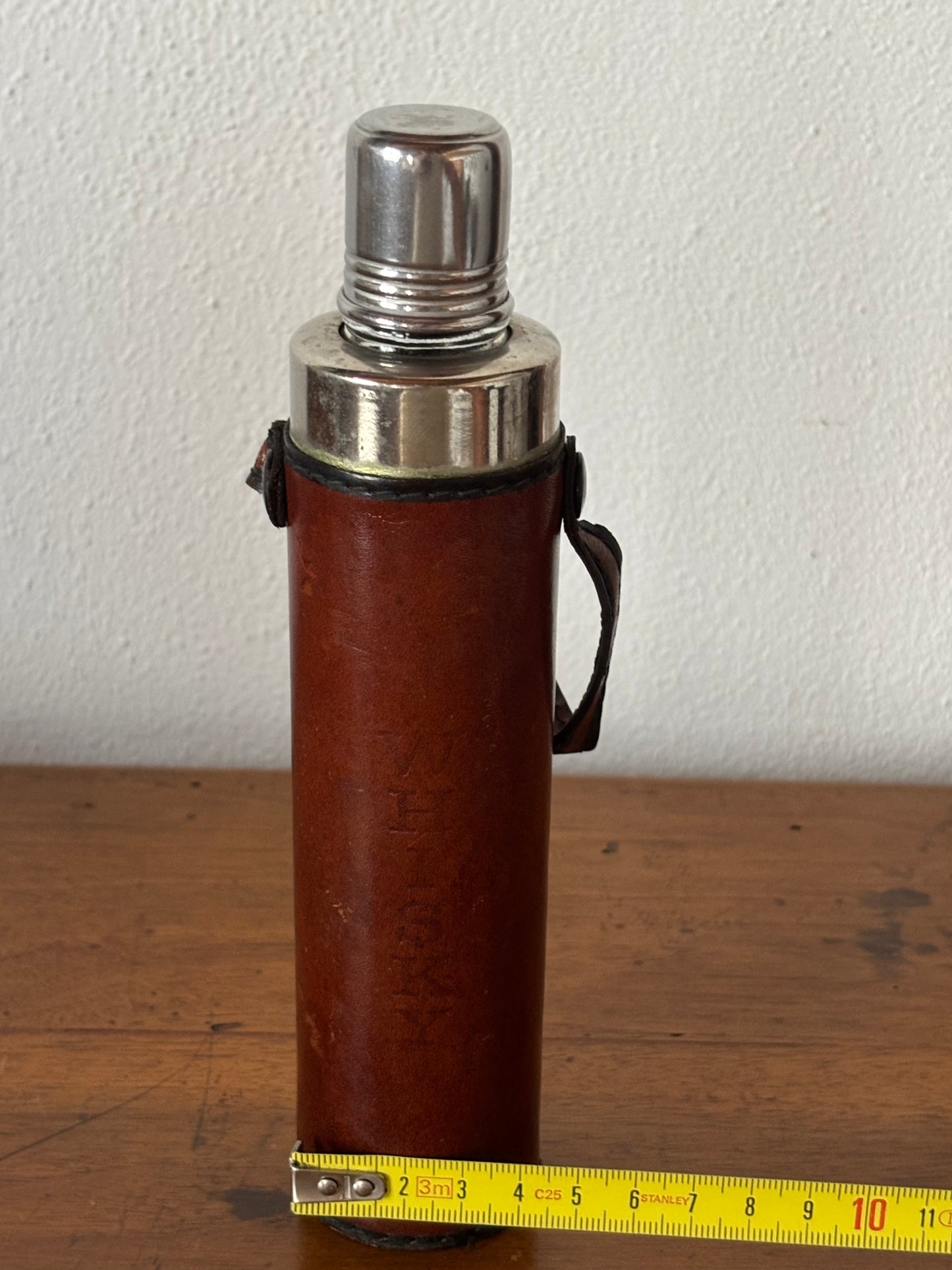 Fiaschetta Portatile per Whisky Vintage in Vetro con Rivestimento in Similpelle e Coperchio in Metallo