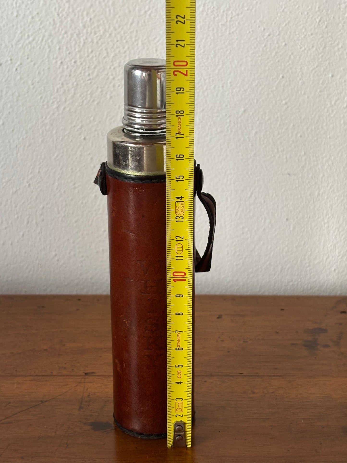 Fiaschetta Portatile per Whisky Vintage in Vetro con Rivestimento in Similpelle e Coperchio in Metallo
