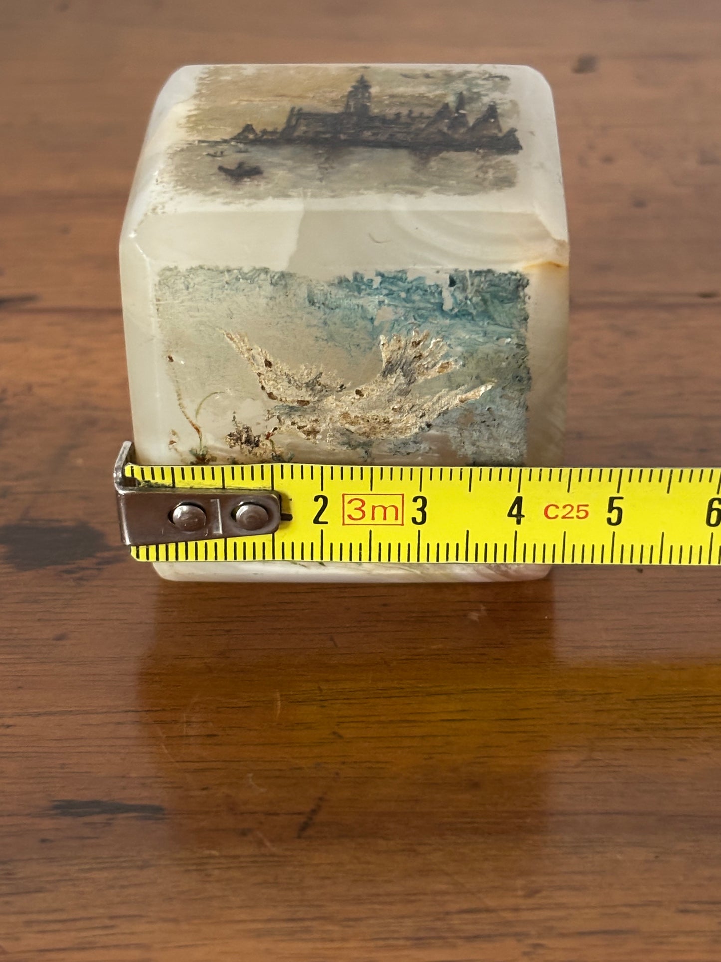 Cubo Fermacarte in Onice con Dipinti a Mano – Vedute della Laguna Veneziana