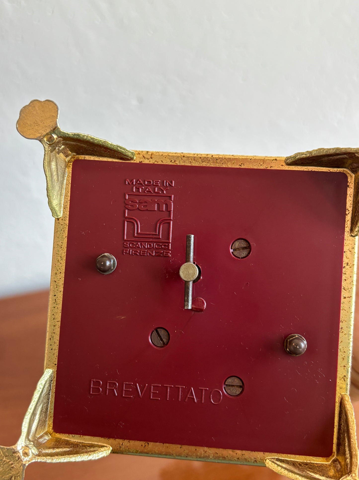 Musikalischer Zigarettenhalter aus Hartstein mit manueller Öffnung