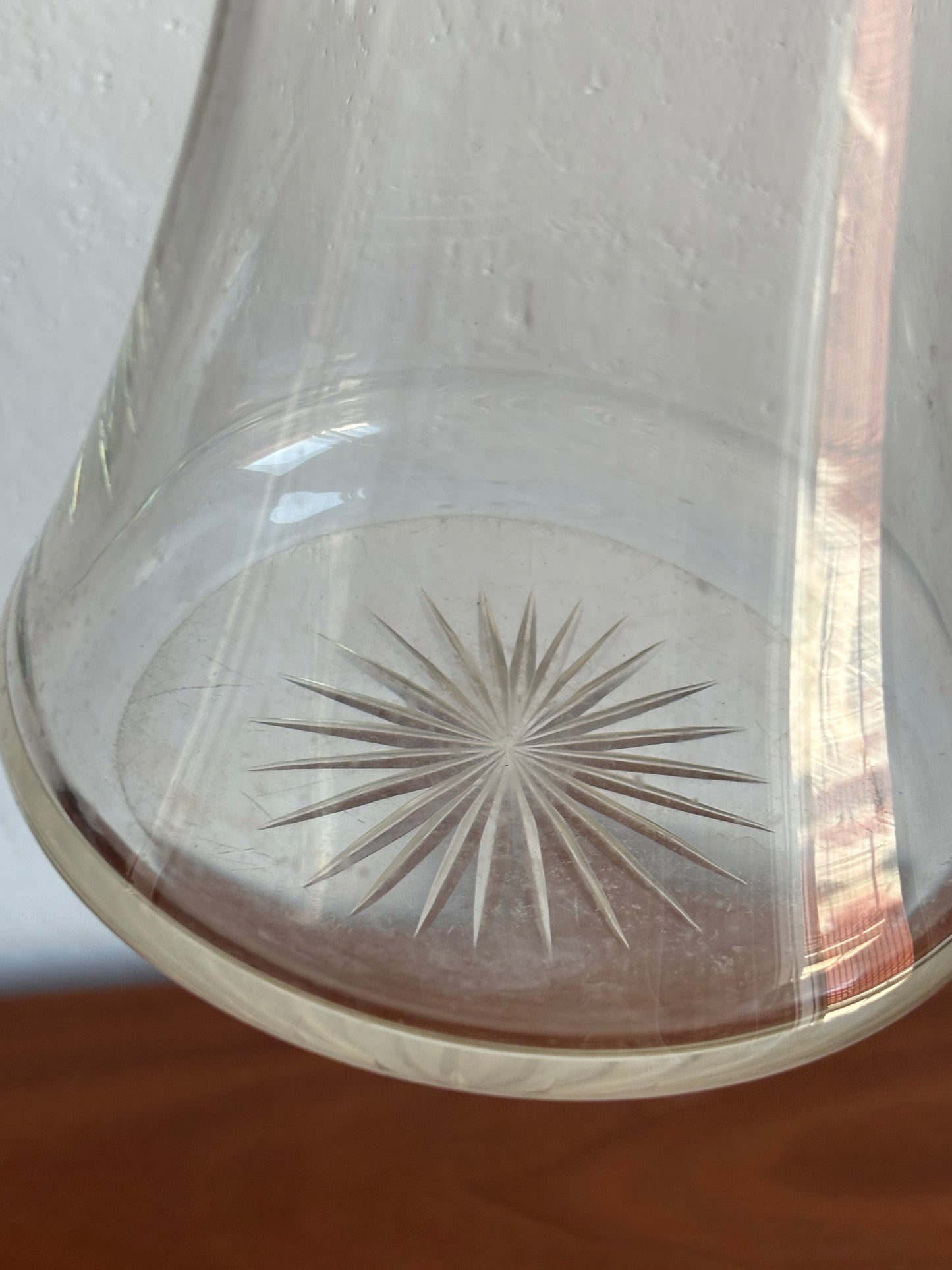 Vintage Liberty‑Style Carafe in Glass and Silvered Metal – Timeless Elegance