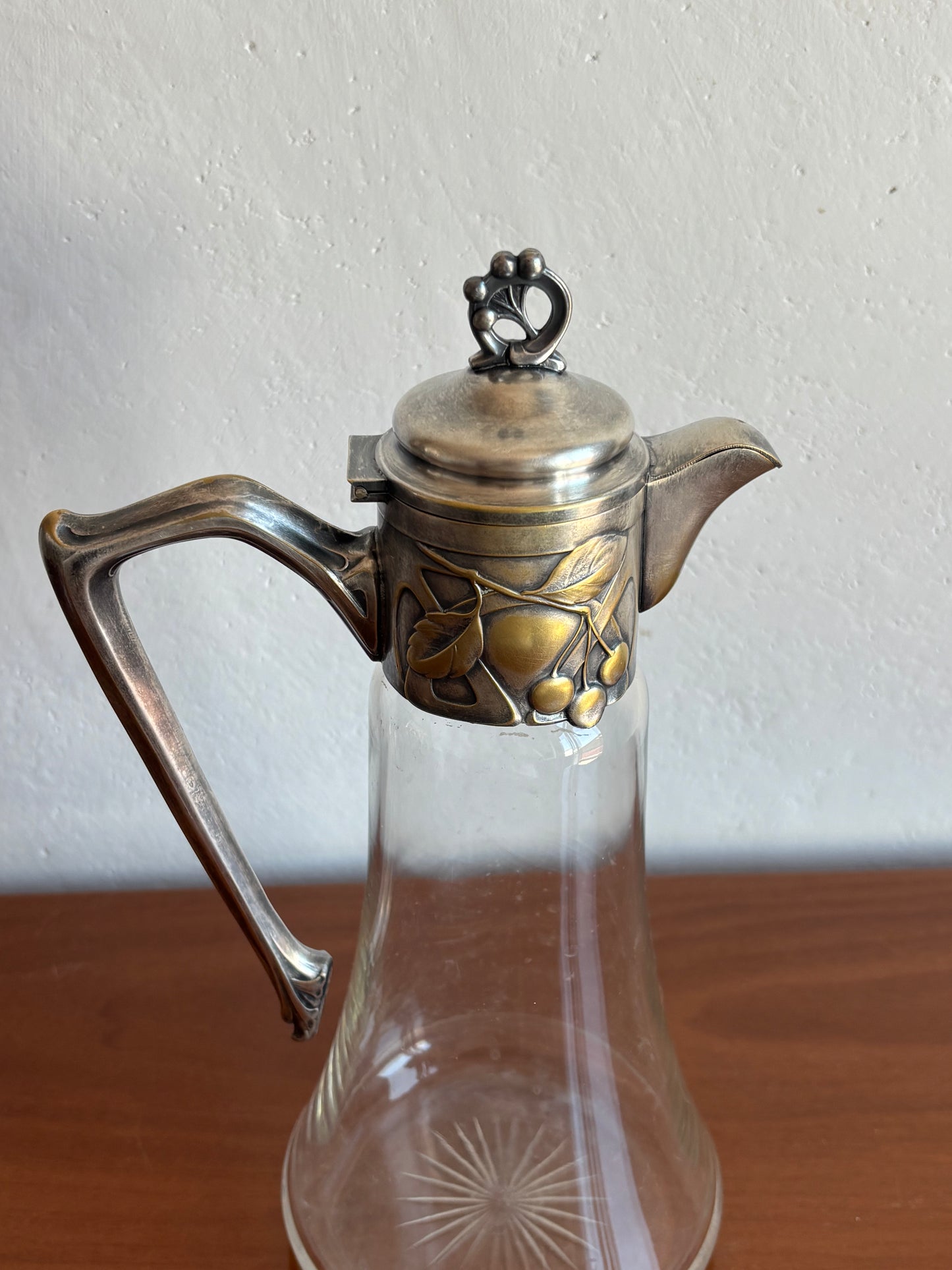 Vintage Liberty‑Style Carafe in Glass and Silvered Metal – Timeless Elegance