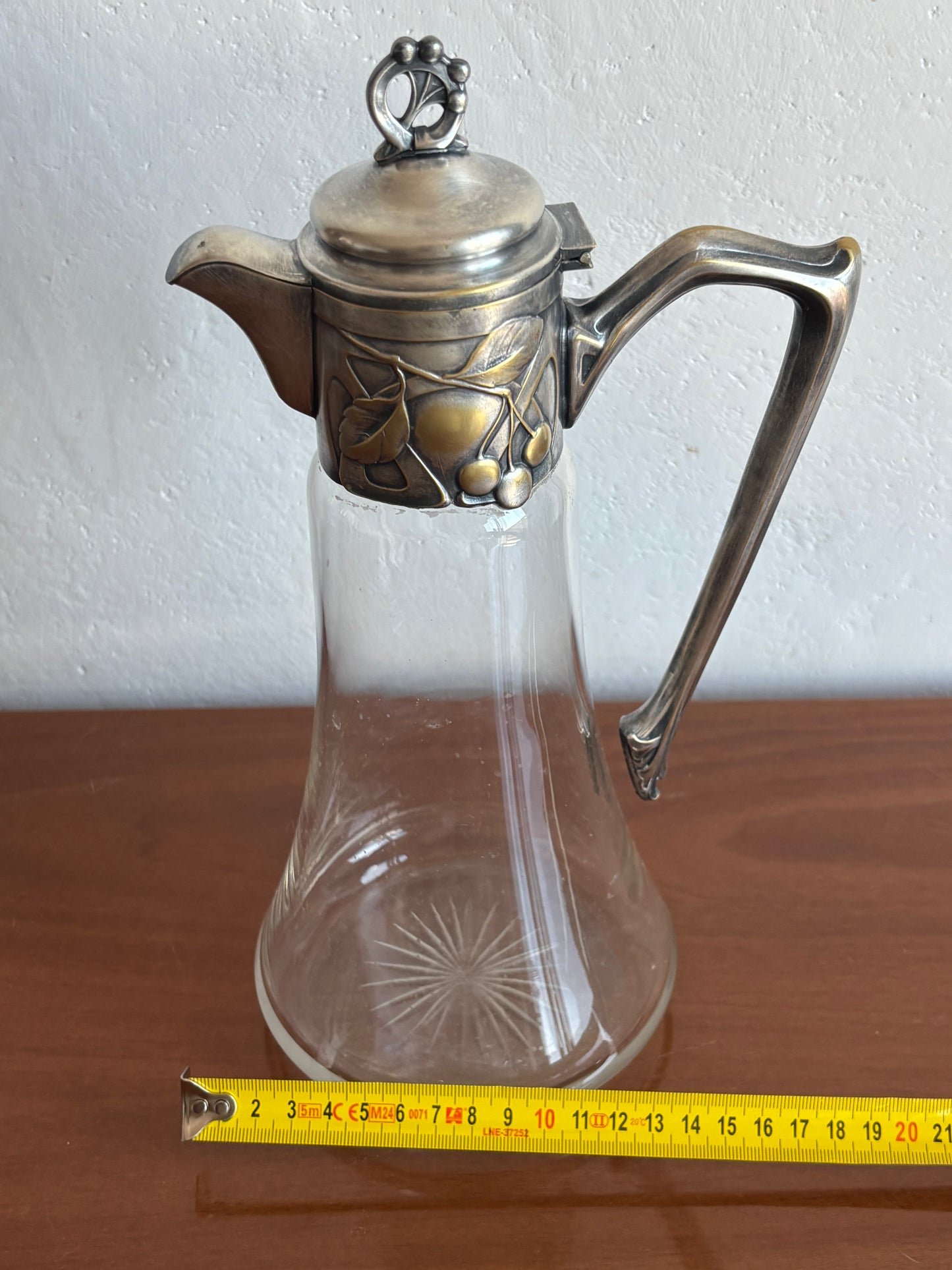 Vintage Liberty‑Style Carafe in Glass and Silvered Metal – Timeless Elegance