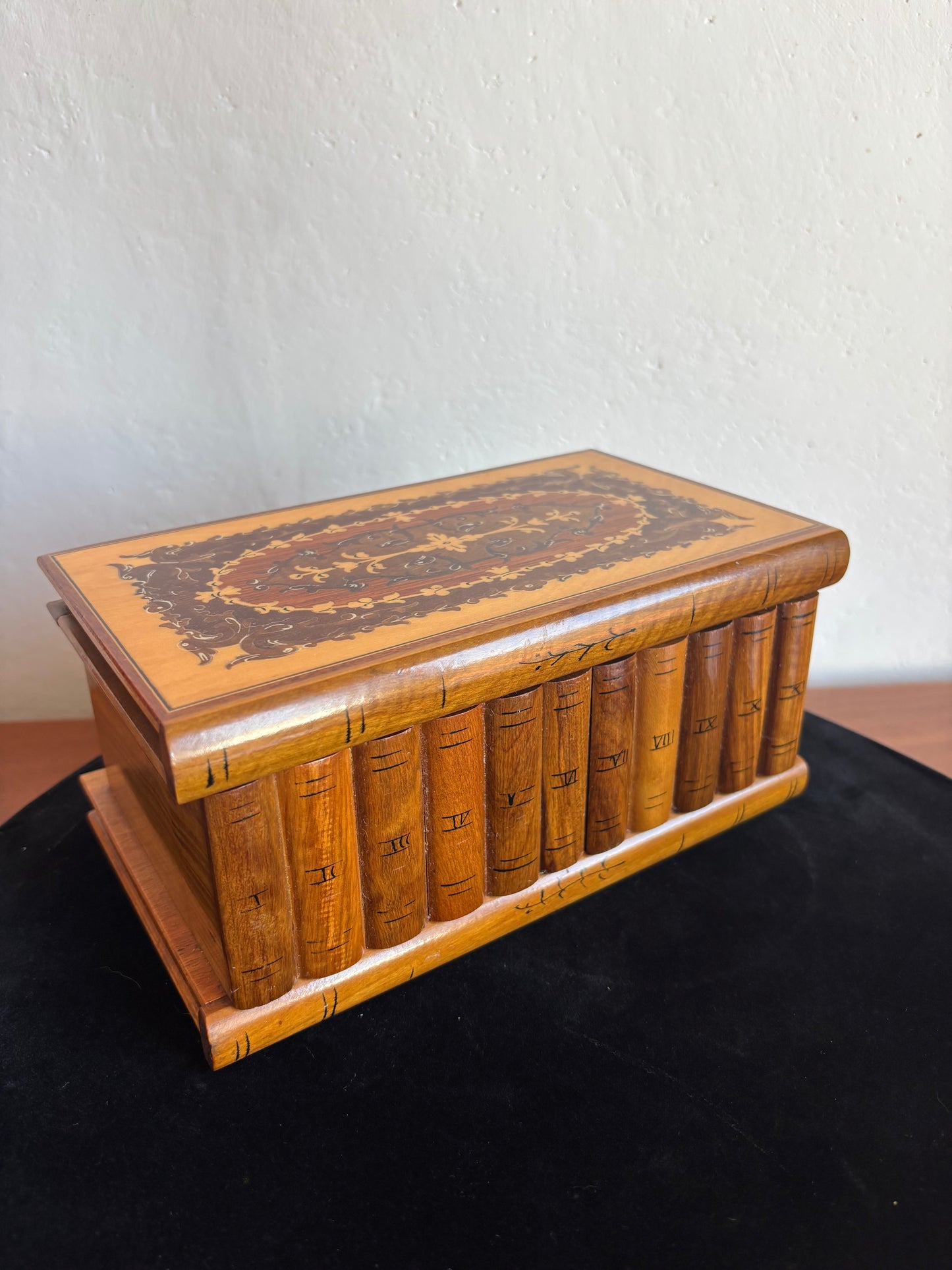 Vintage Sorrento Puzzle Box in Wood