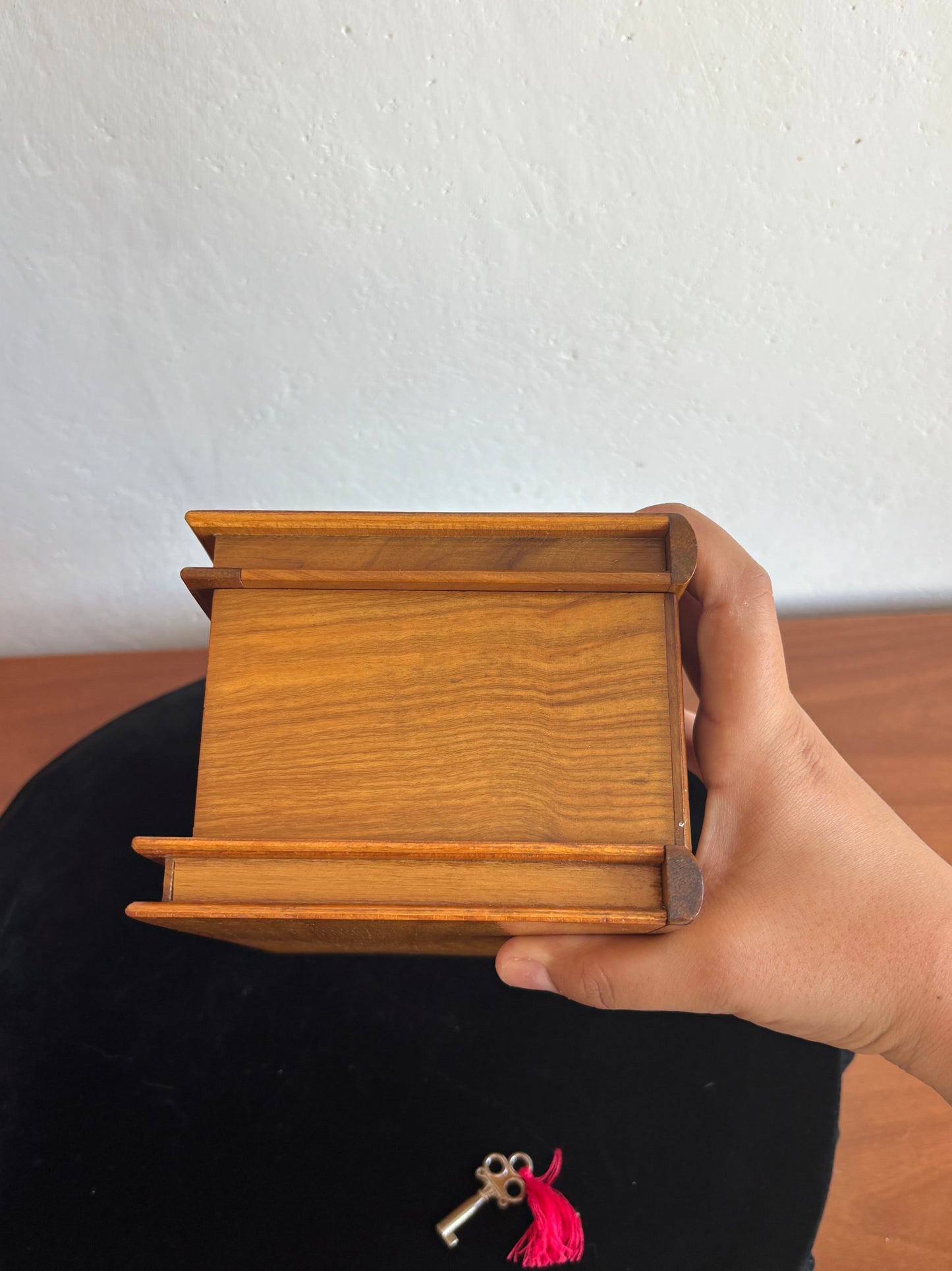Vintage Sorrento Puzzle Box in Wood