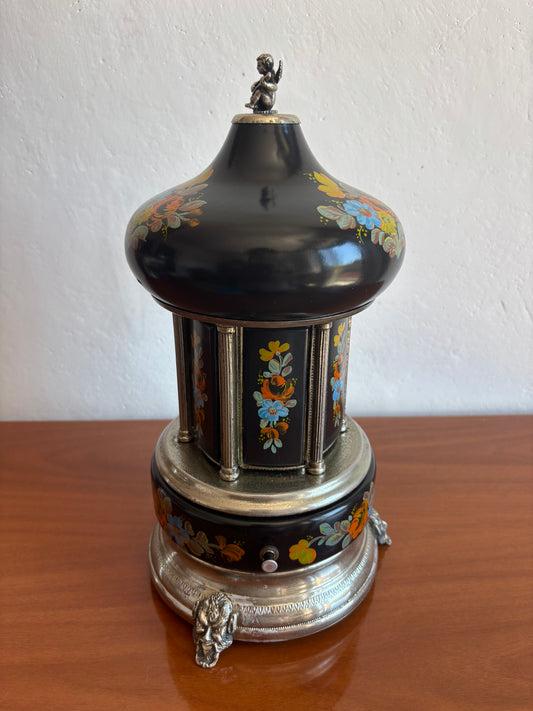 Portasigarette vintage con carillon – Metallo decorato e motivi floreali