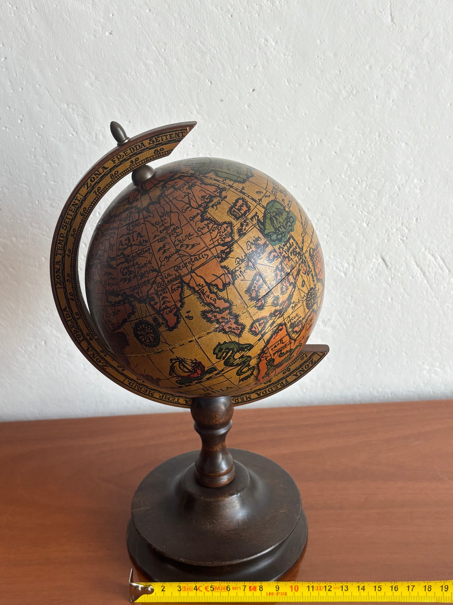 Vintage‑Globus mit Spieluhr – Melodie „Doktor Schiwago“
