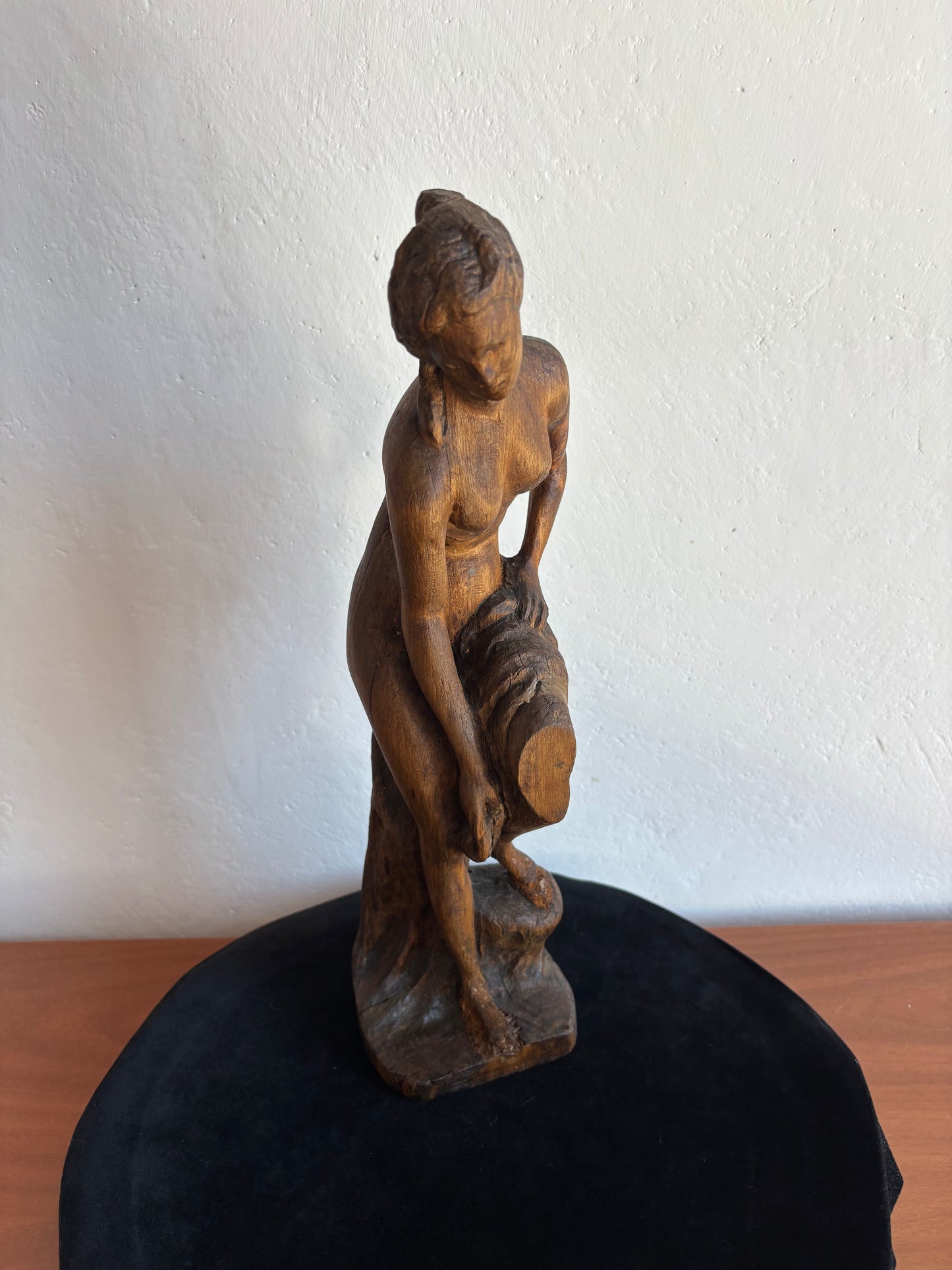 Wooden Sculpture “The Bather” – Vintage Figurative Art