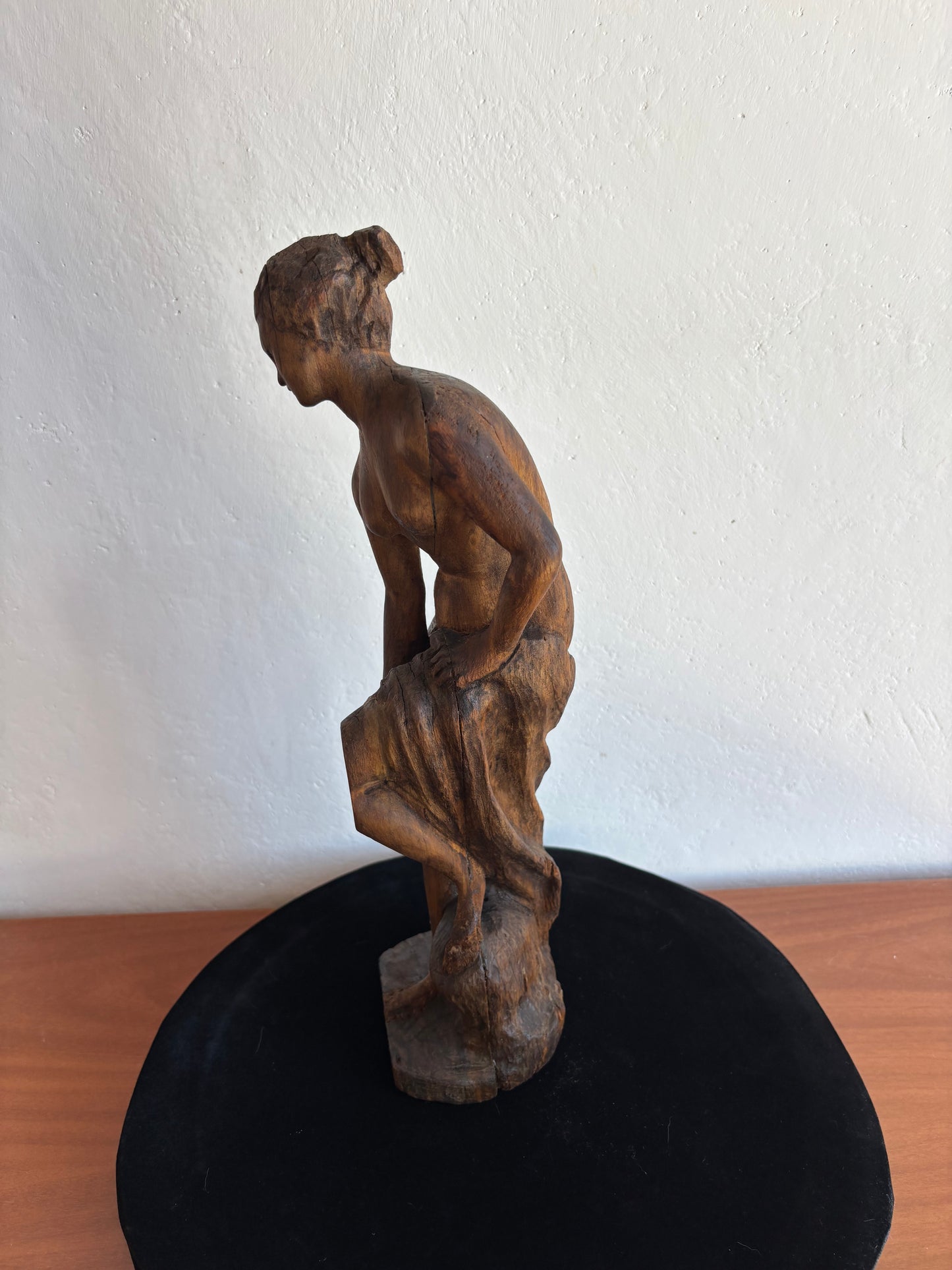 Wooden Sculpture “The Bather” – Vintage Figurative Art