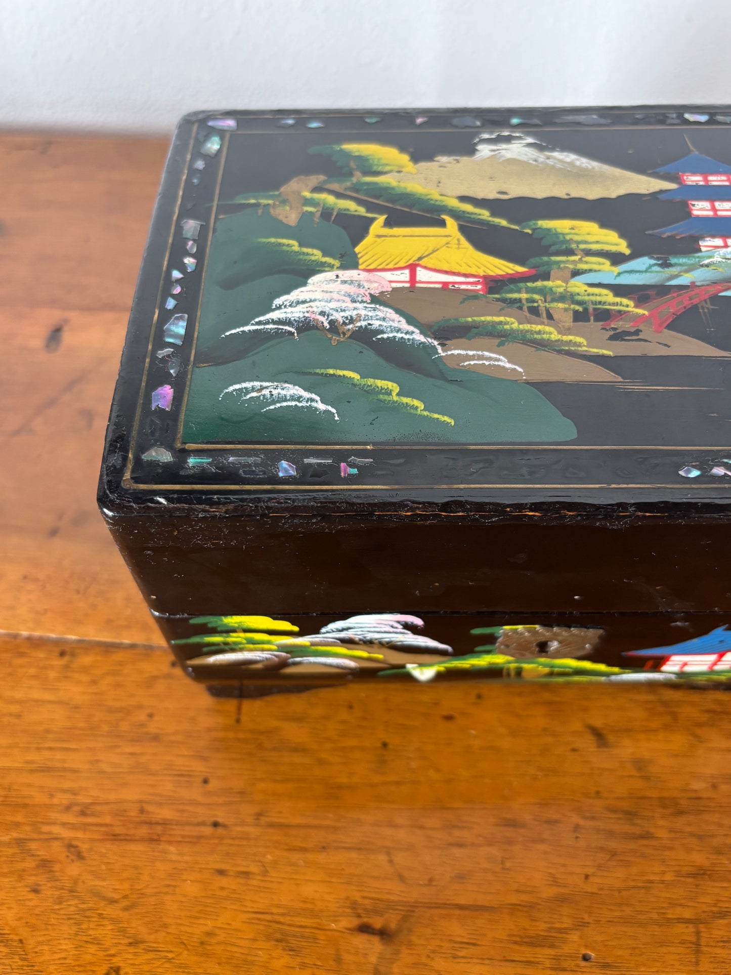 Portagioie giapponese vintage con carillon funzionante – coppia danzante e fiori