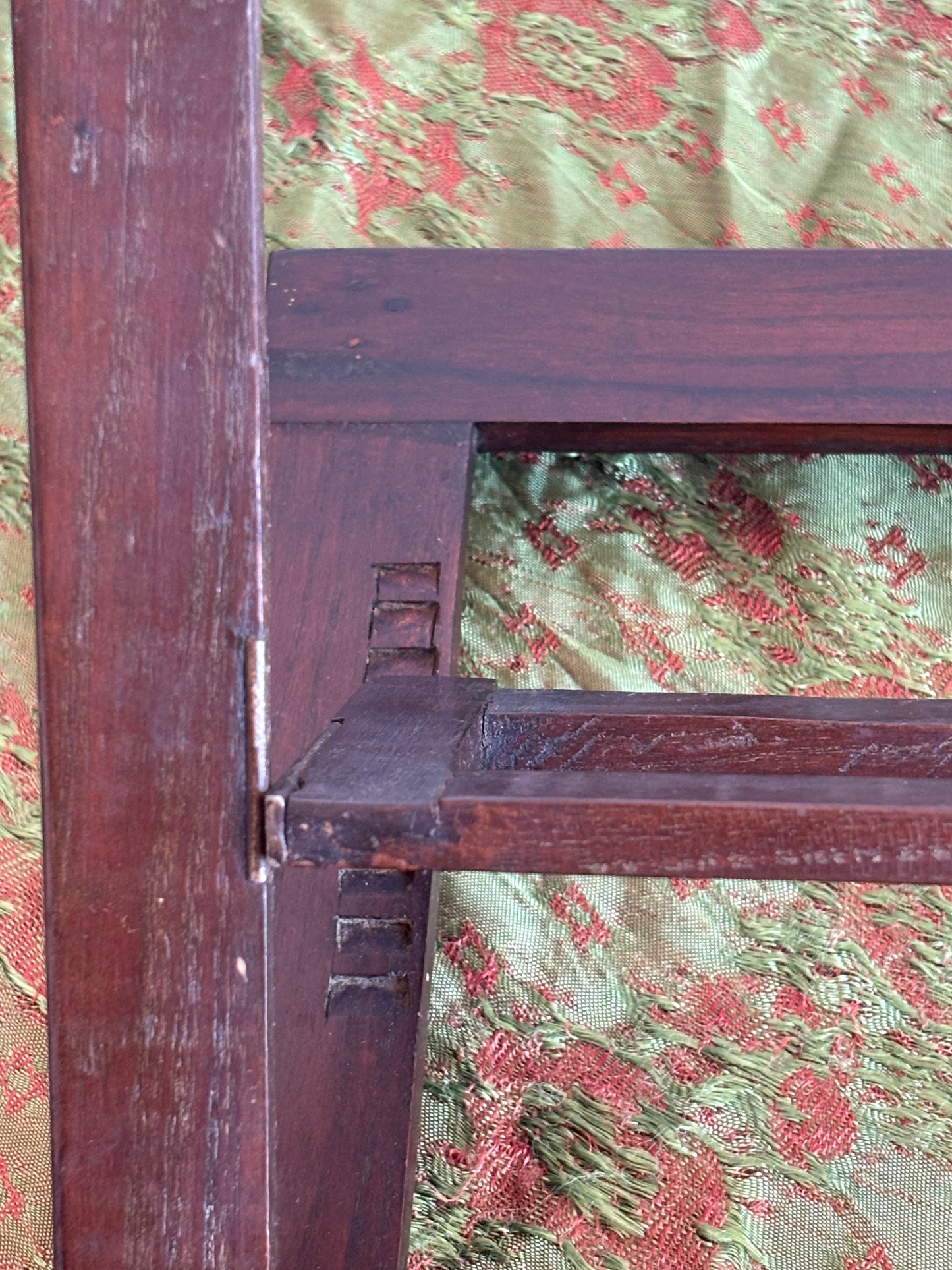 Vintage Wooden Book Stand – Adjustable Reading Support