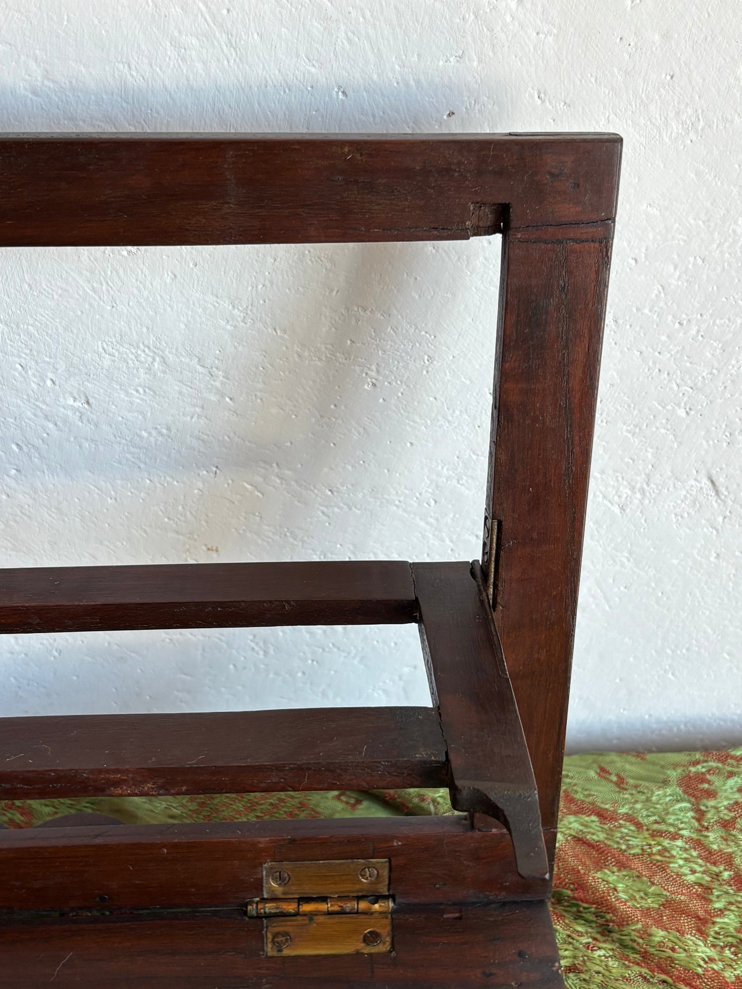 Vintage Wooden Book Stand – Adjustable Reading Support