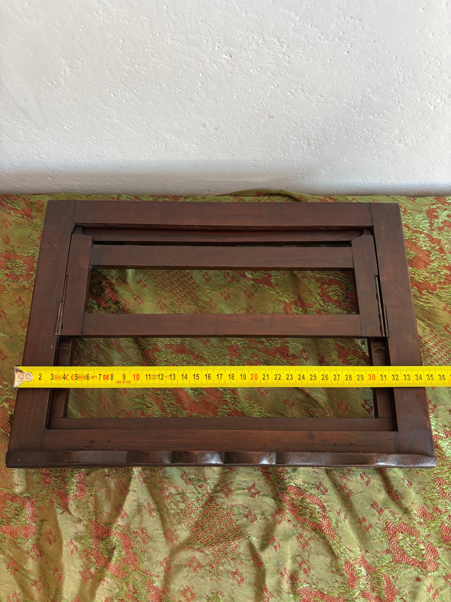 Vintage Wooden Book Stand – Adjustable Reading Support