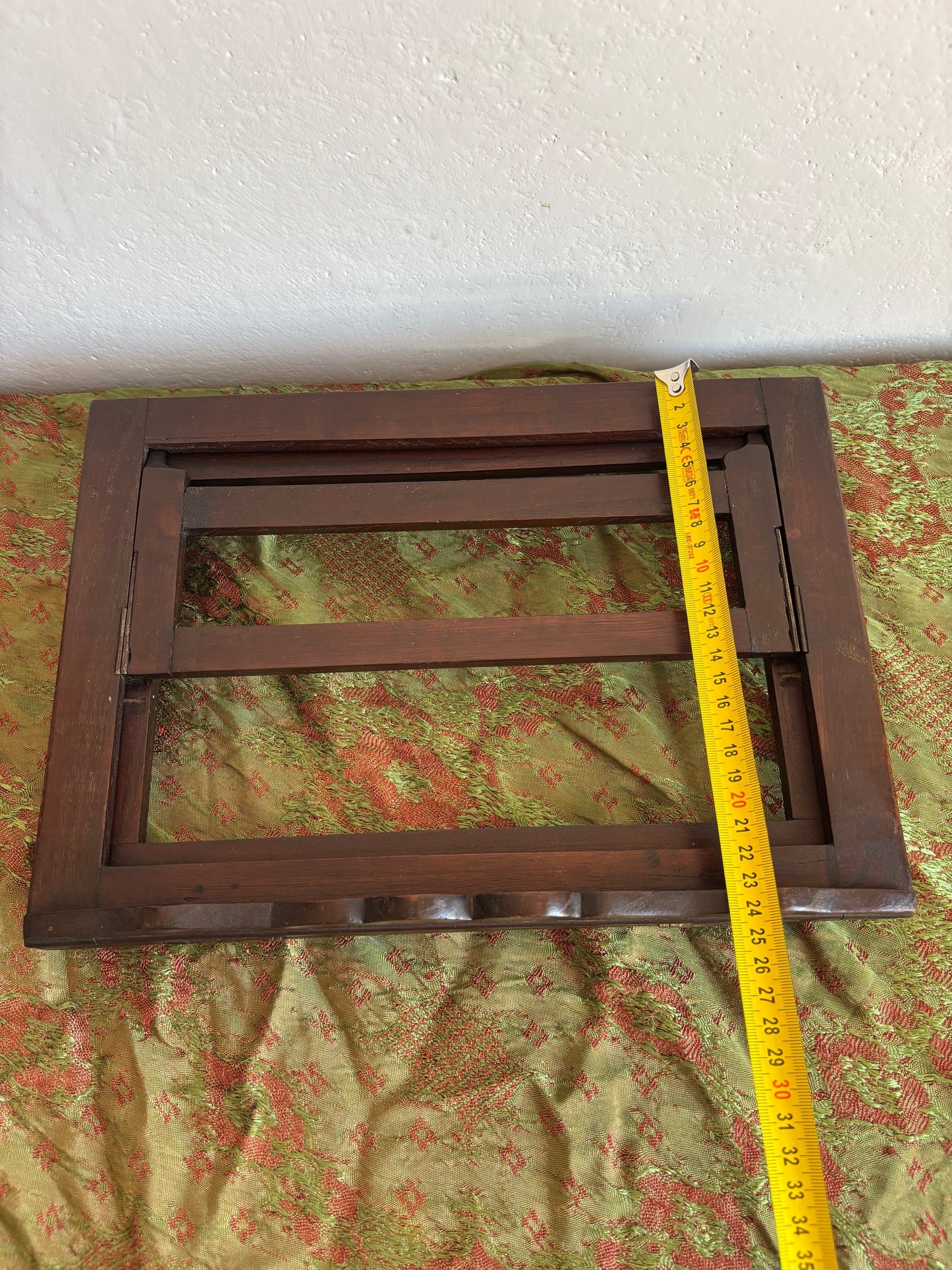 Vintage Wooden Book Stand – Adjustable Reading Support