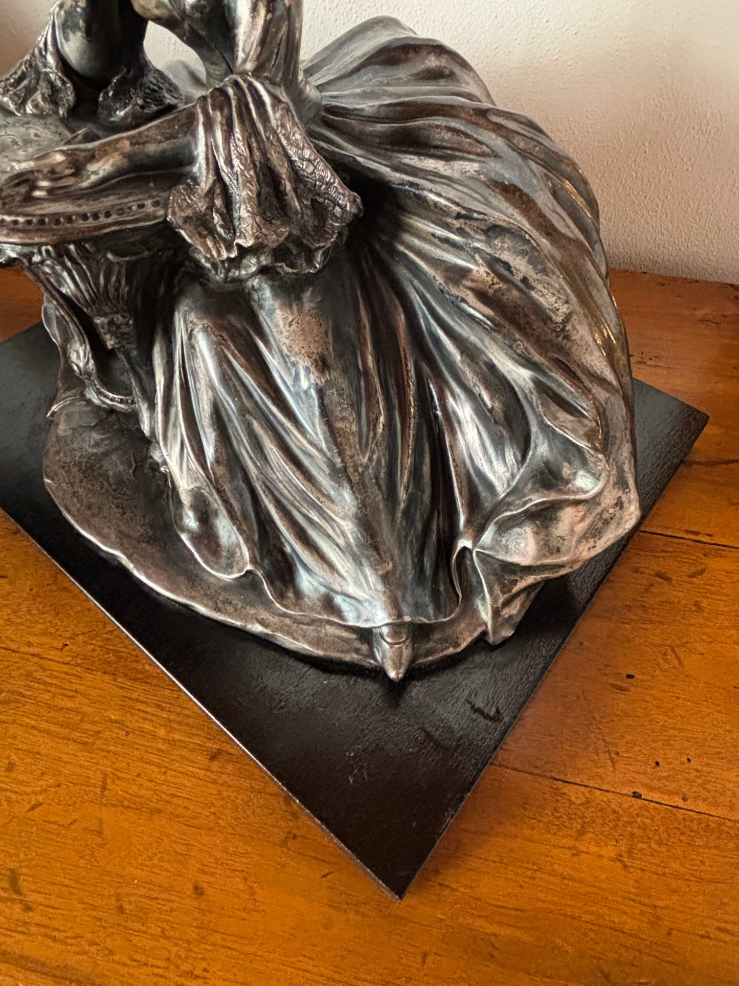 Statua galvanizzata firmata Bruno Tornati – Scultura da centrotavola primo ’900