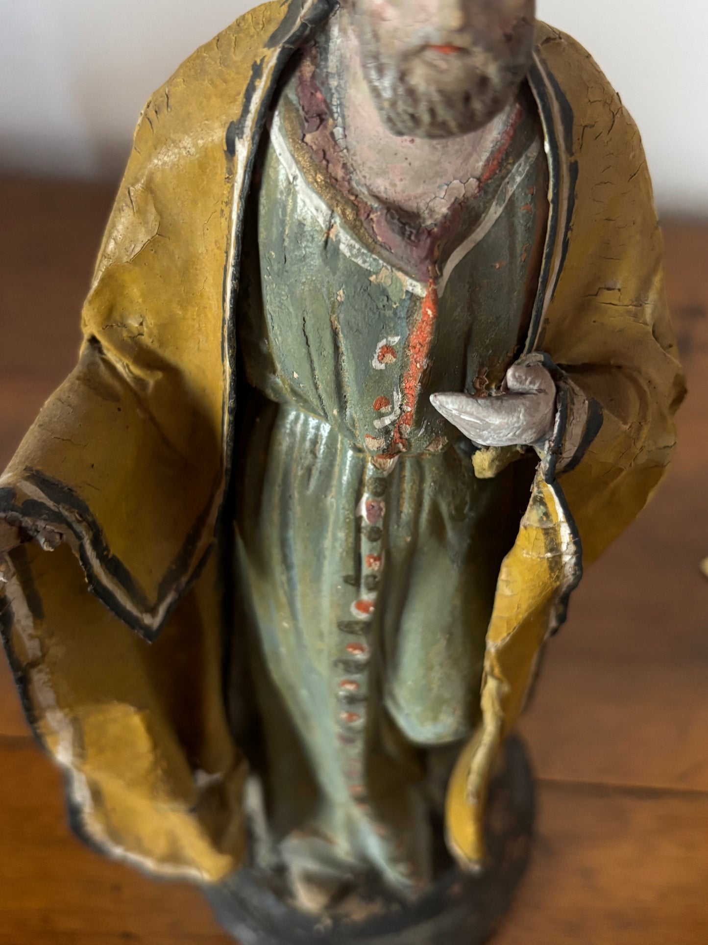 Statuina di San Giuseppe in terracotta con abiti in cartapesta