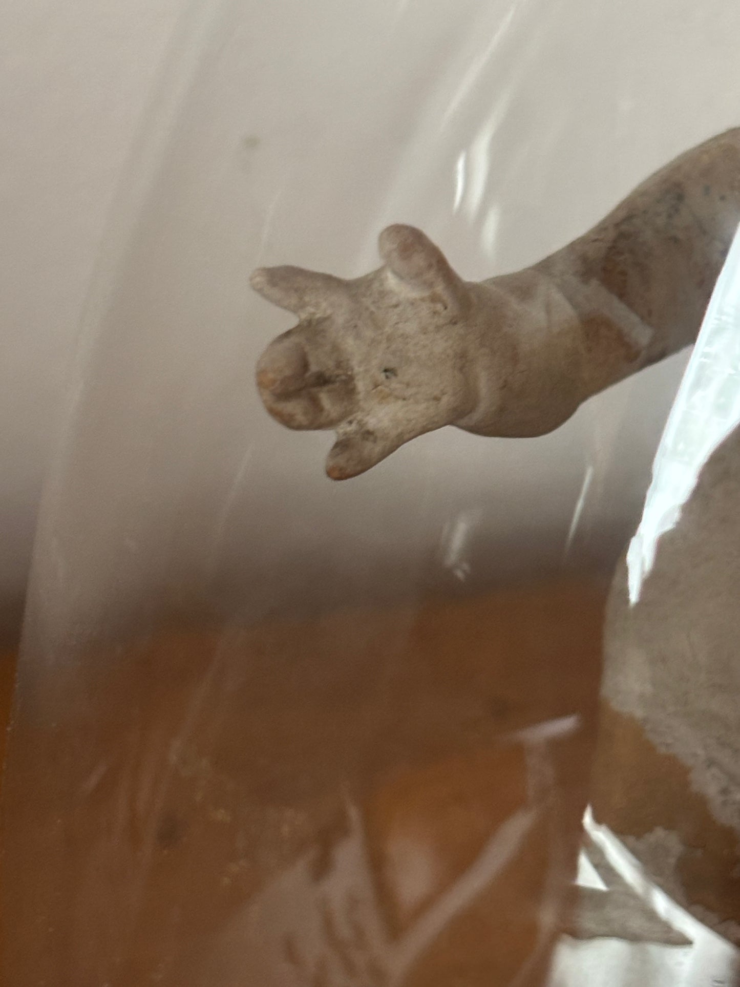 Jesuskind aus Terrakotta – Antike Sakralkunst