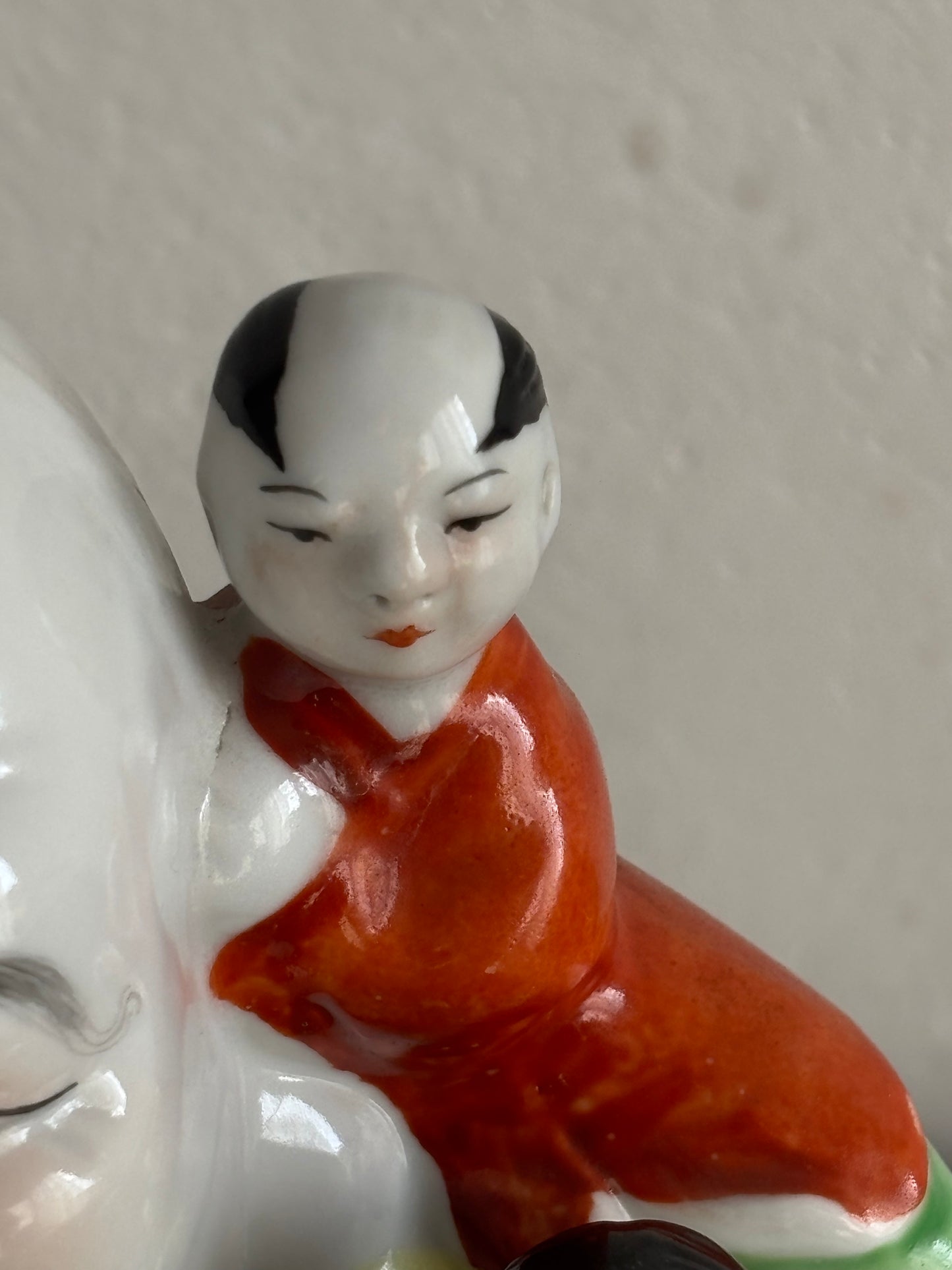 Budda della Felicità in Ceramica con Bambini