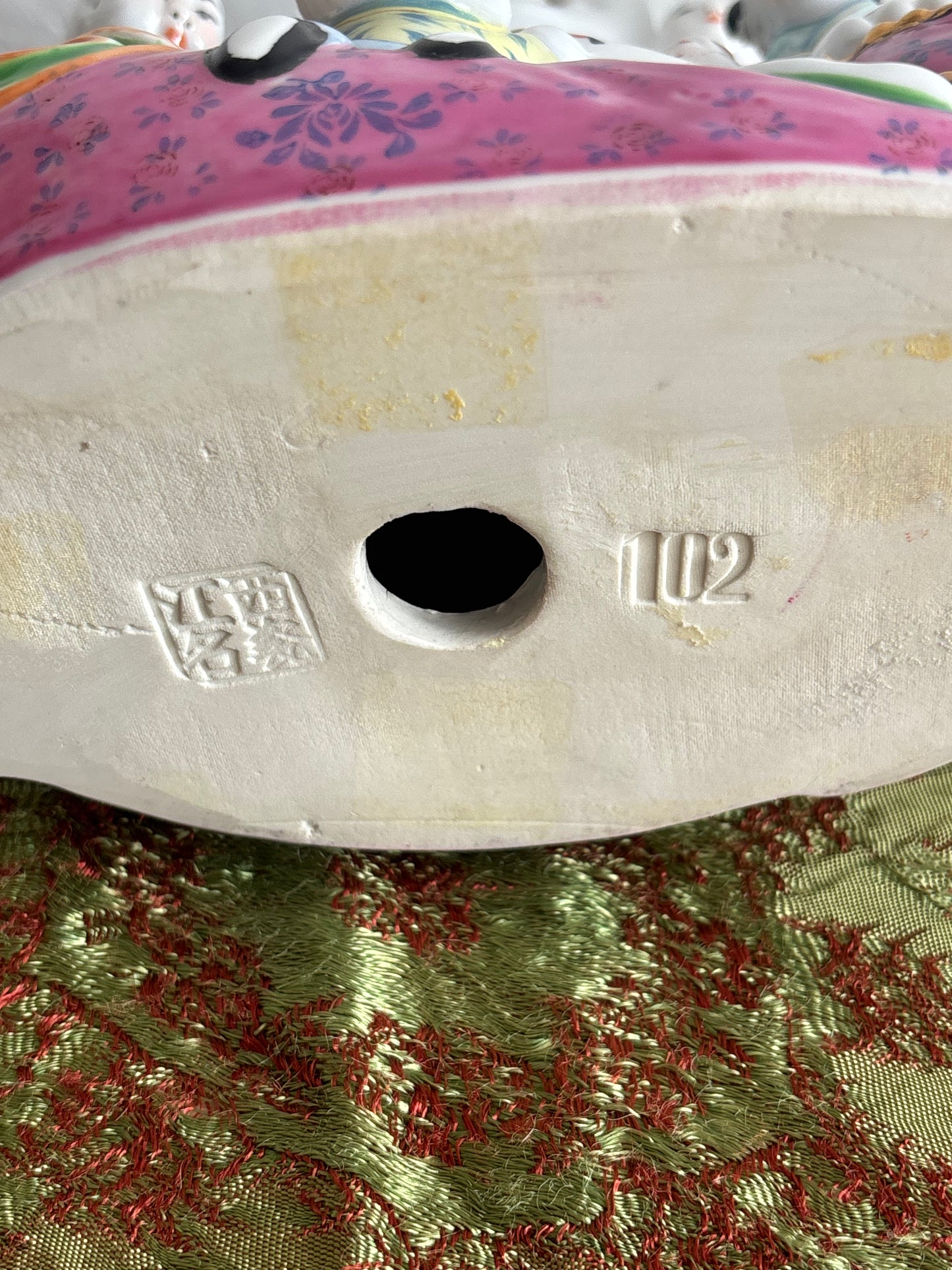 Budda della Felicità in Ceramica con Bambini