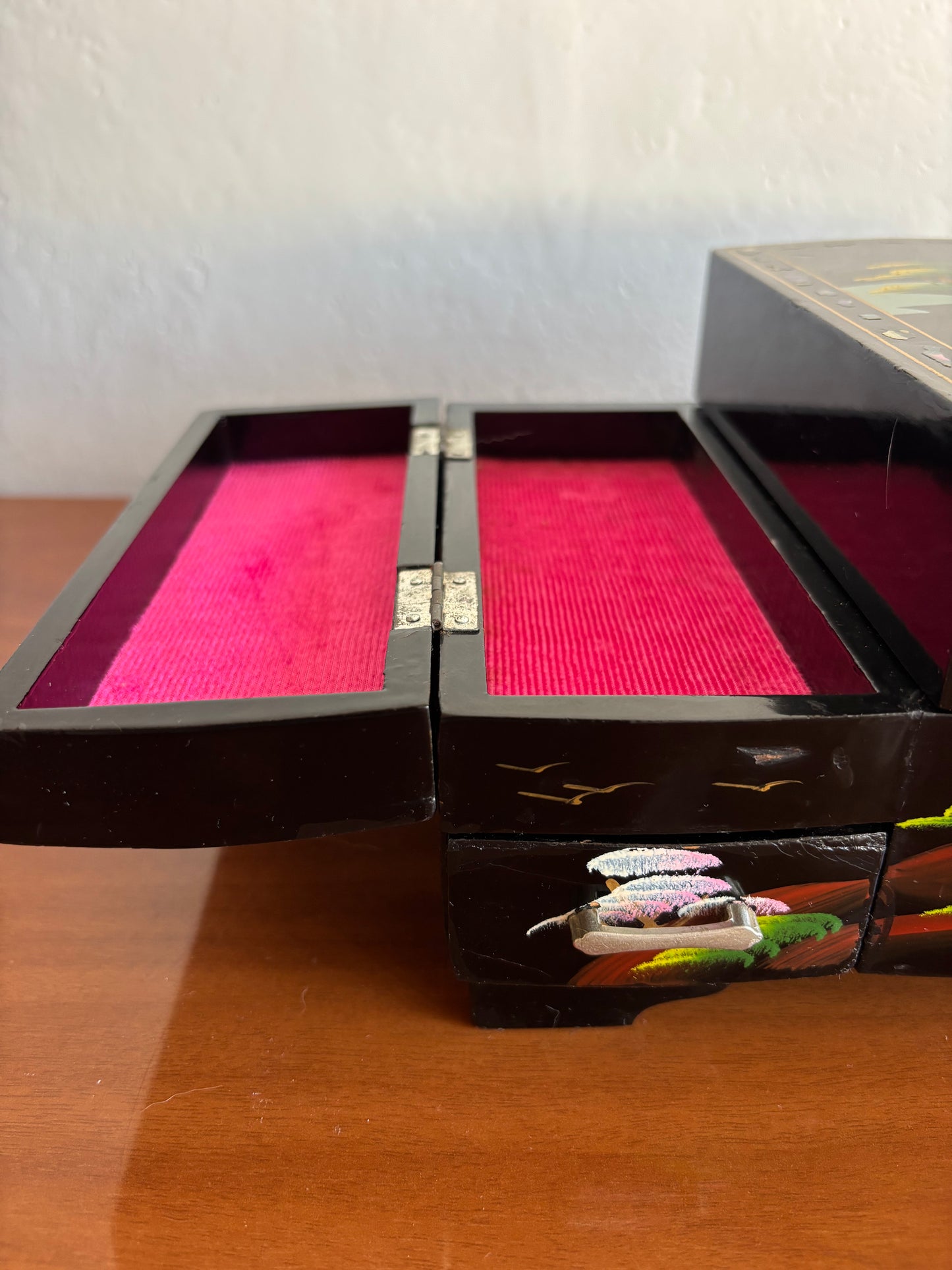 Portagioie giapponese con carillon, fiori e luce funzionante