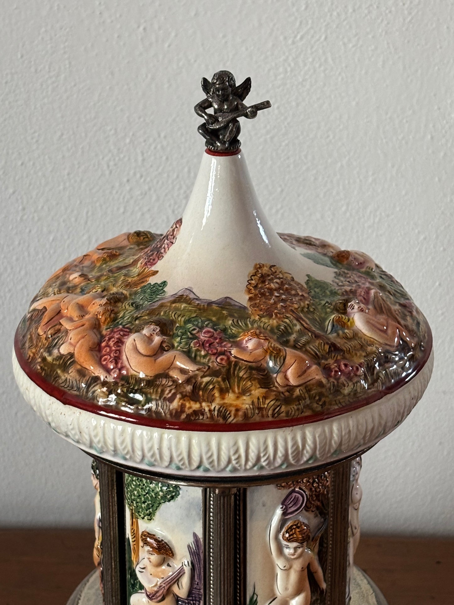 Portasigarette in ceramica stile Capodimonte, funzionante e in ottime condizioni