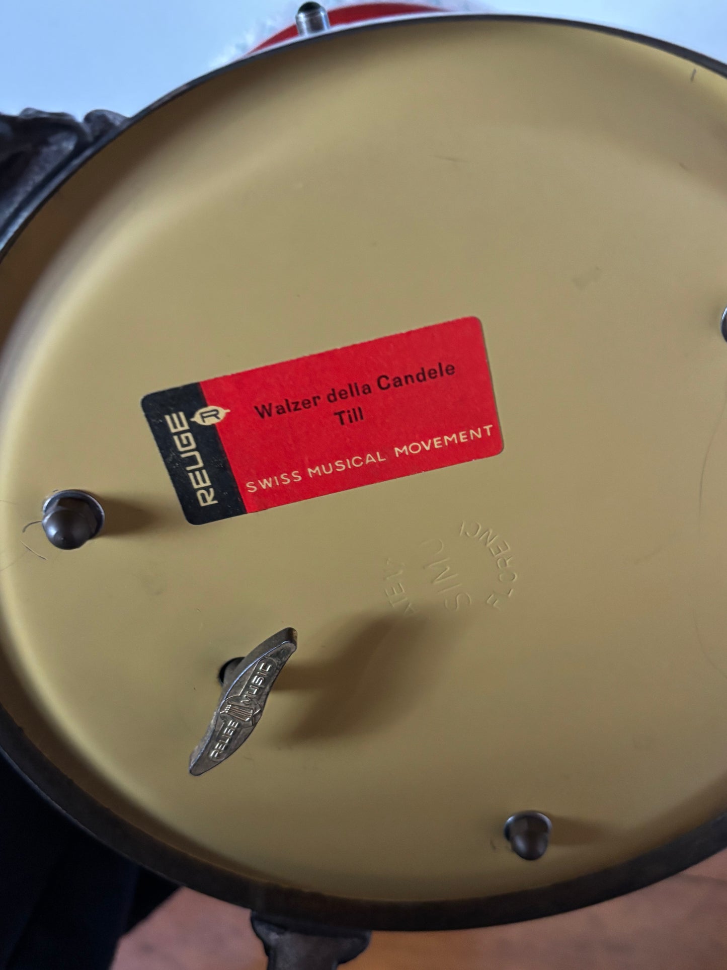 Portasigarette in ceramica stile Capodimonte, funzionante e in ottime condizioni