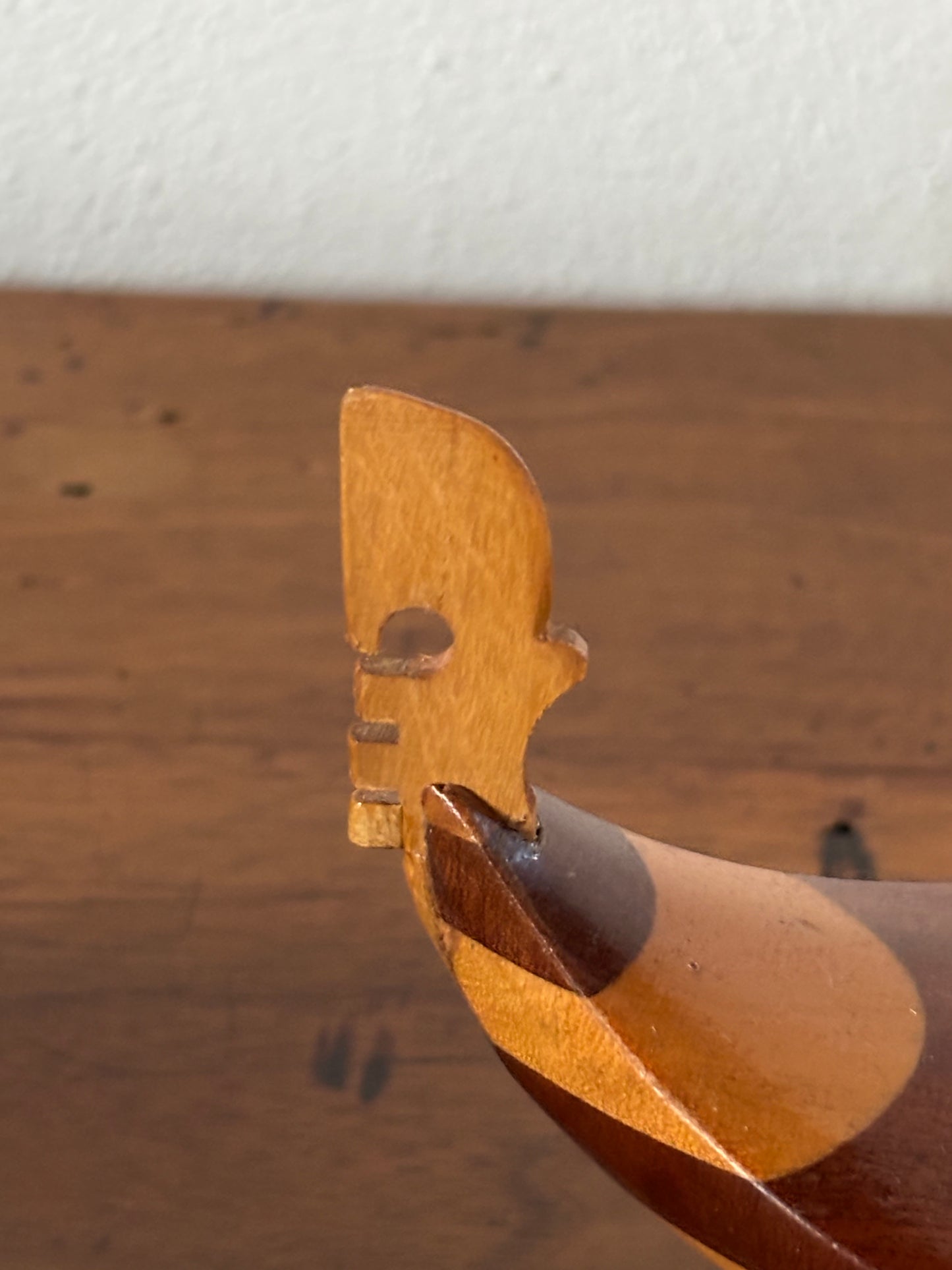 Gondola portasigarette con carillon in legno, funzionante e restaurata