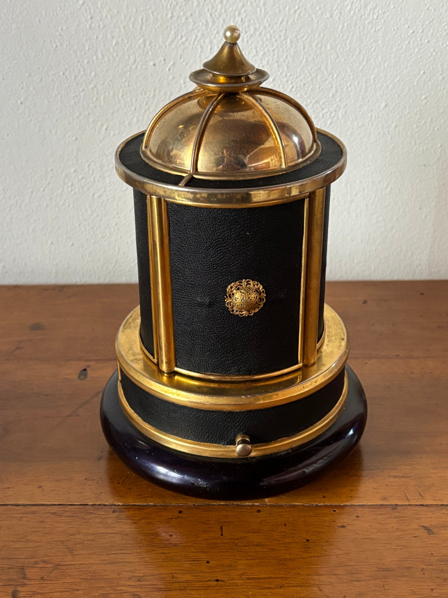 Portasigarette vintage con carillon in metallo e pelle sintetica sostituita, funzionante e restaurato